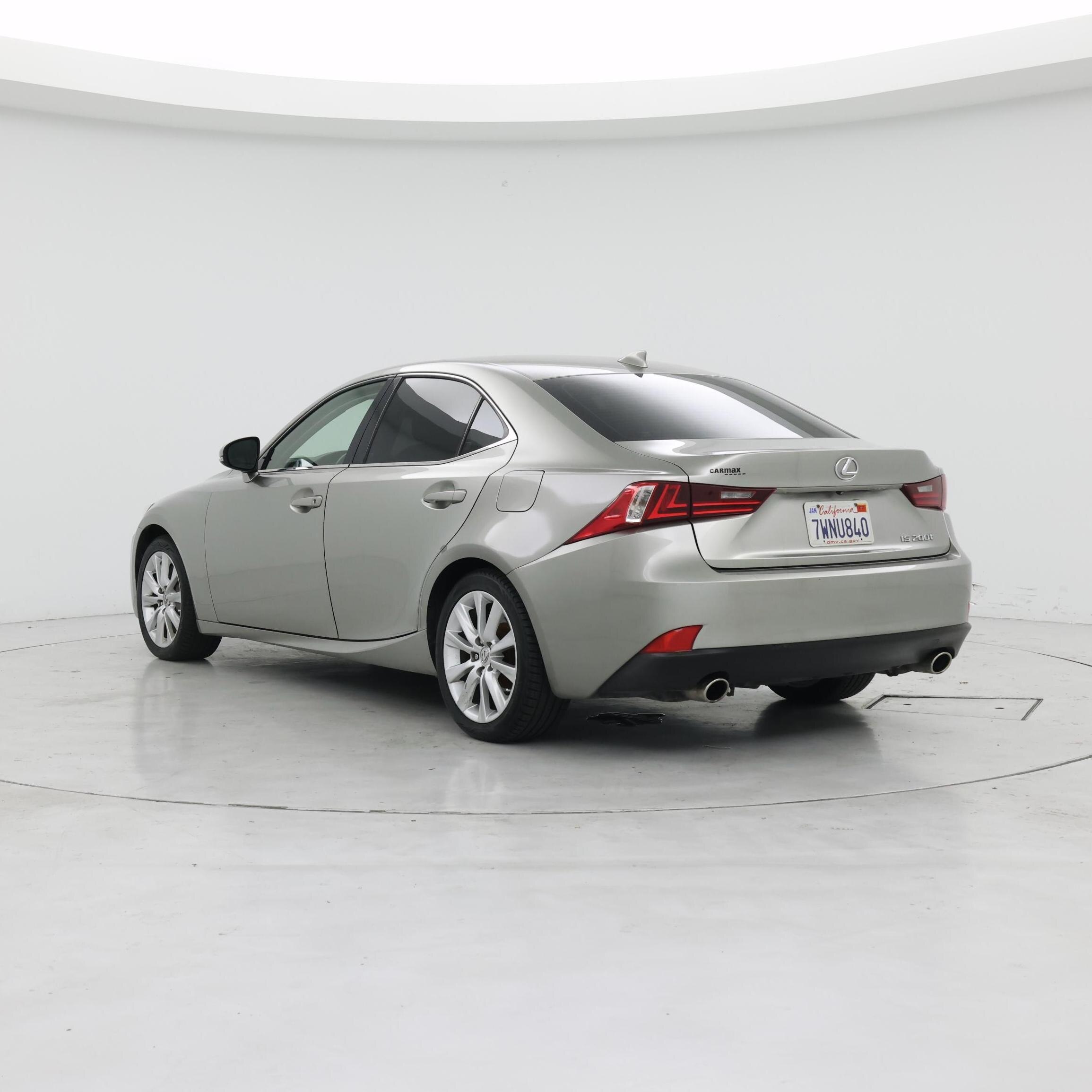 Thumbnail: 2016 Lexus IS - 2