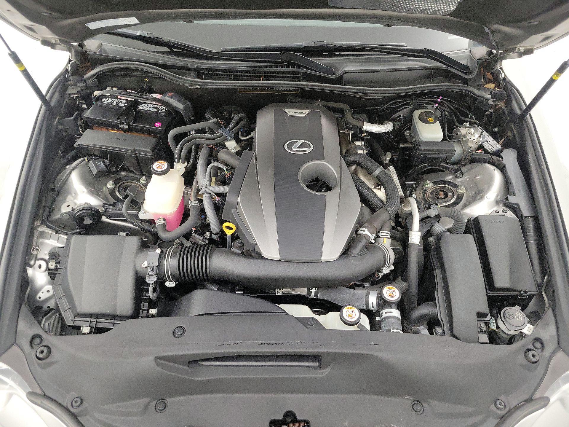 Thumbnail: 2016 Lexus IS - 20