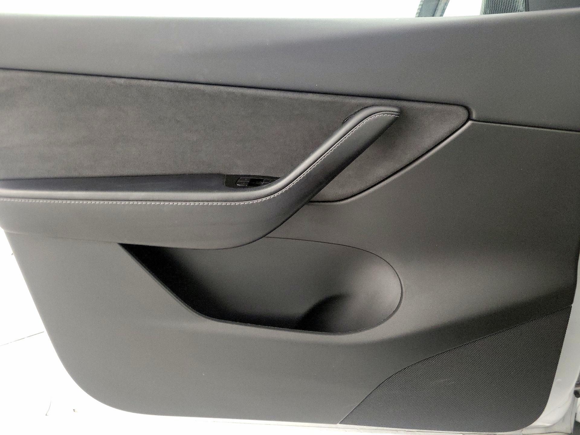 Thumbnail: 2020 Tesla Model Y - 12