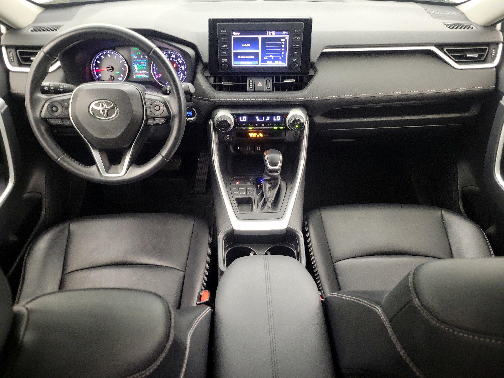 Thumbnail: 2019 Toyota RAV4 - 9