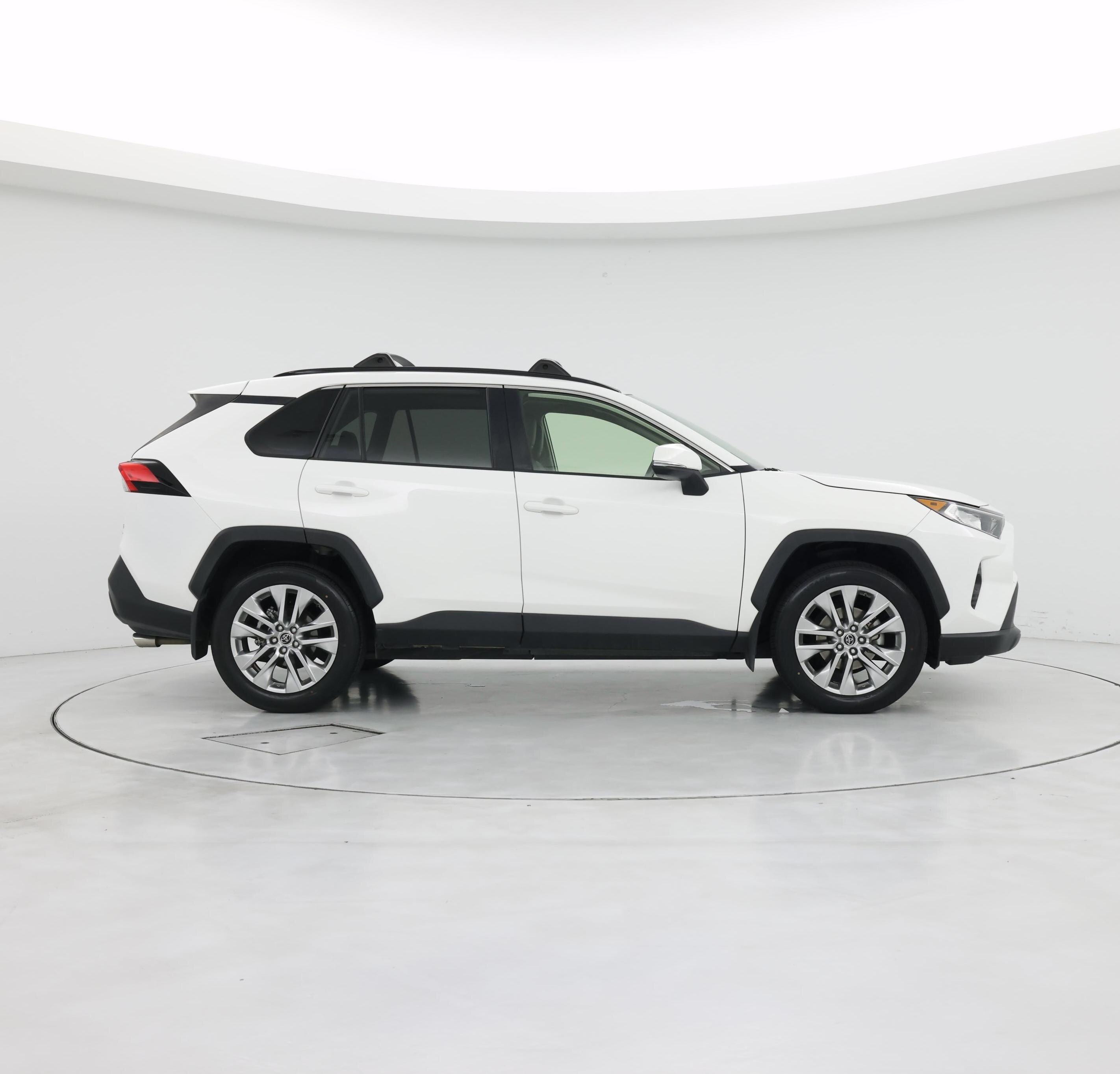 Thumbnail: 2019 Toyota RAV4 - 7
