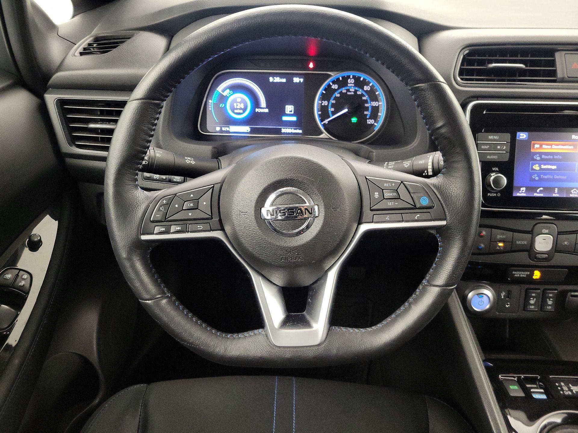 Thumbnail: 2018 Nissan Leaf - 10