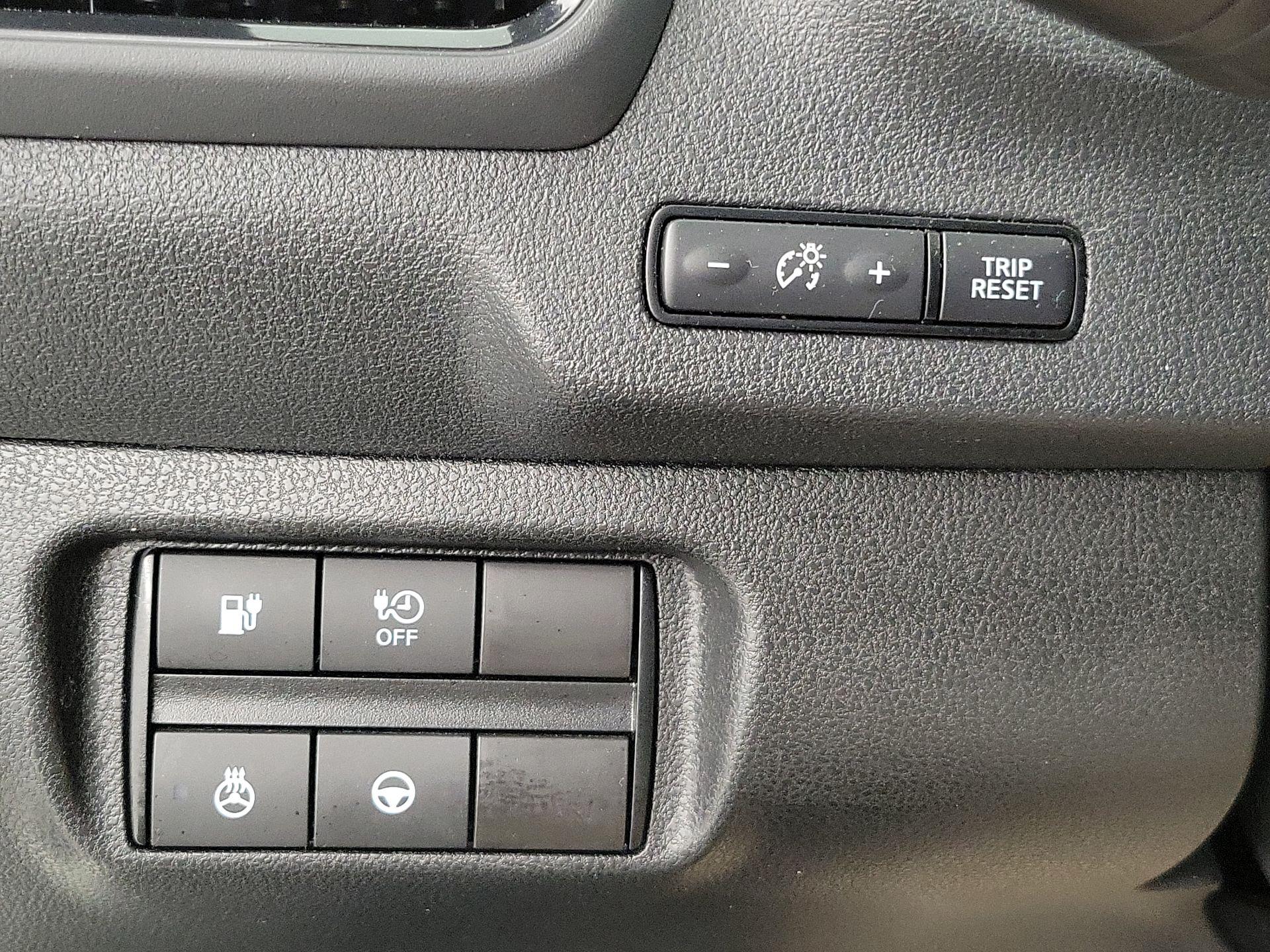 Thumbnail: 2018 Nissan Leaf - 13