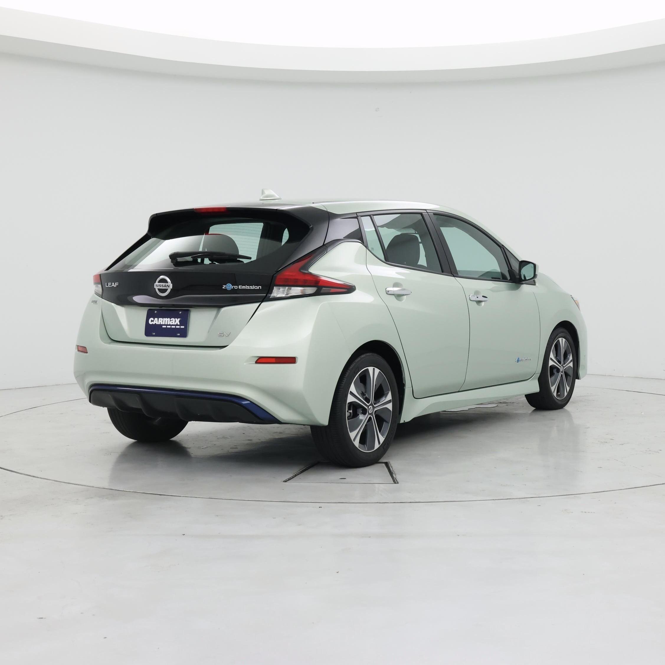 Thumbnail: 2018 Nissan Leaf - 8