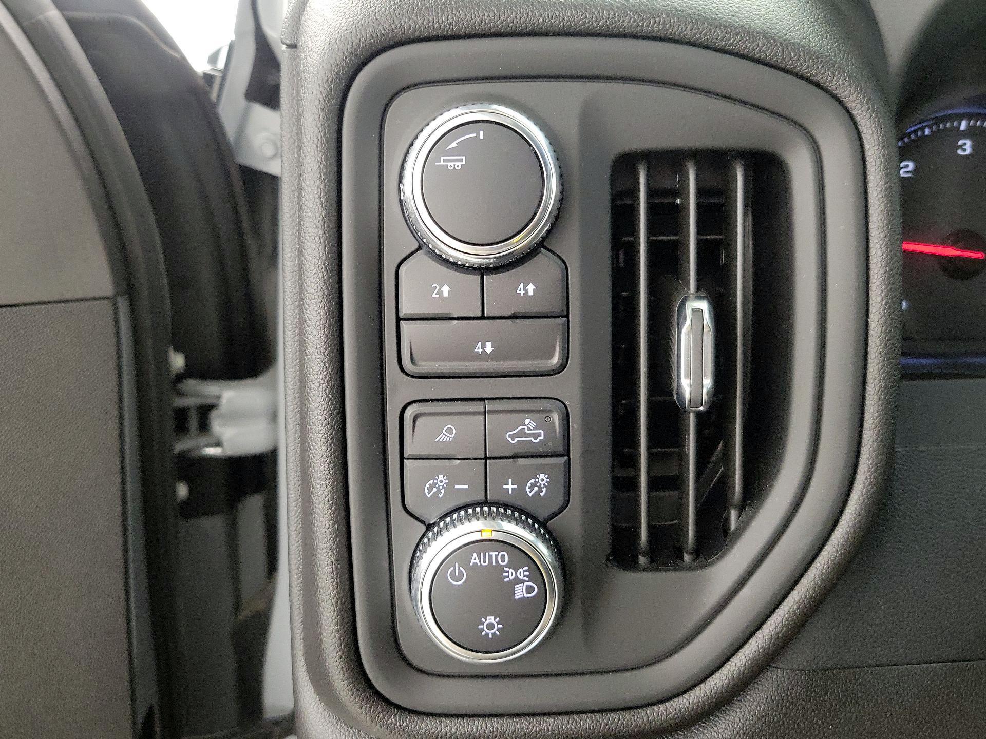 Thumbnail: 2024 GMC Sierra 2500 - 13