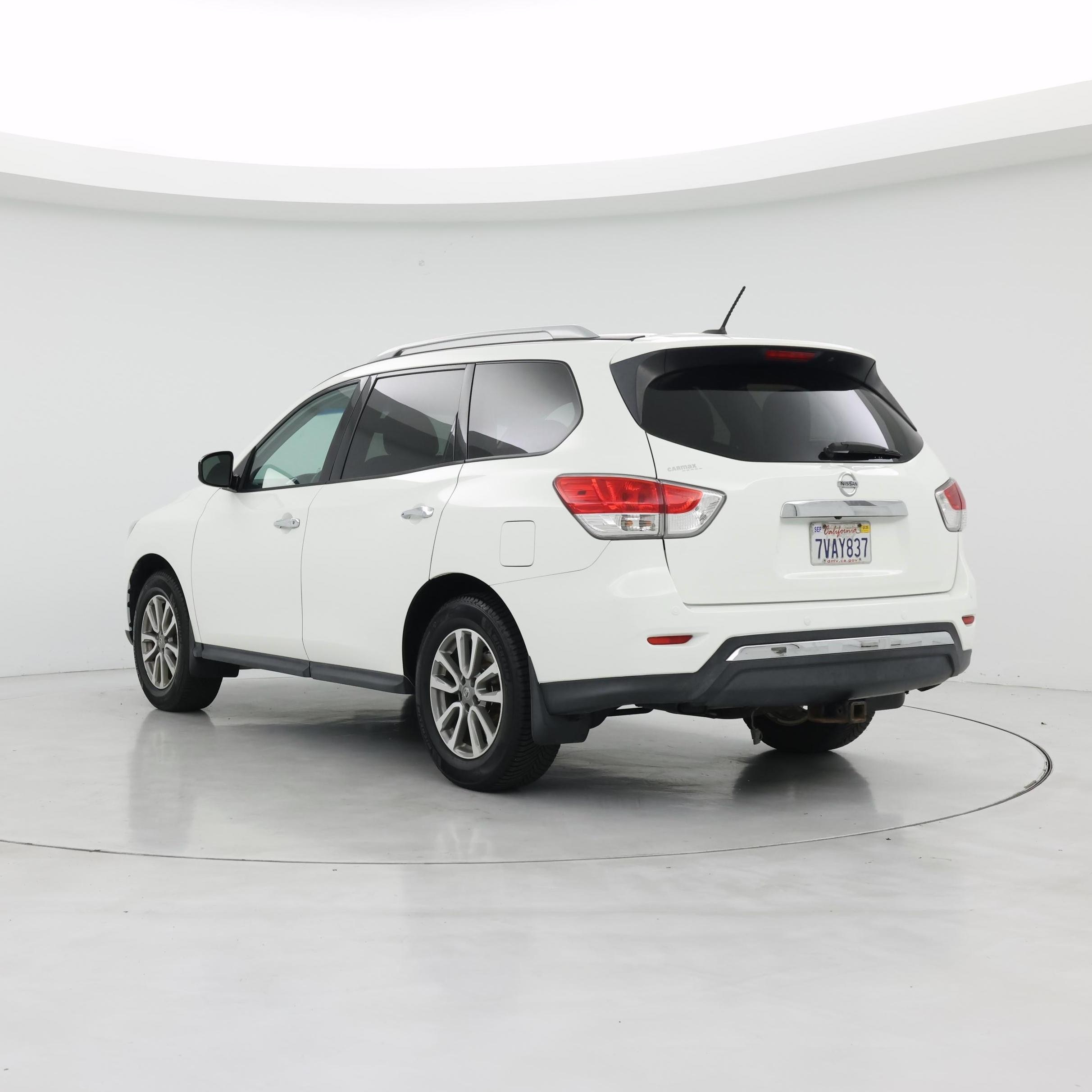 Thumbnail: 2016 Nissan Pathfinder - 2