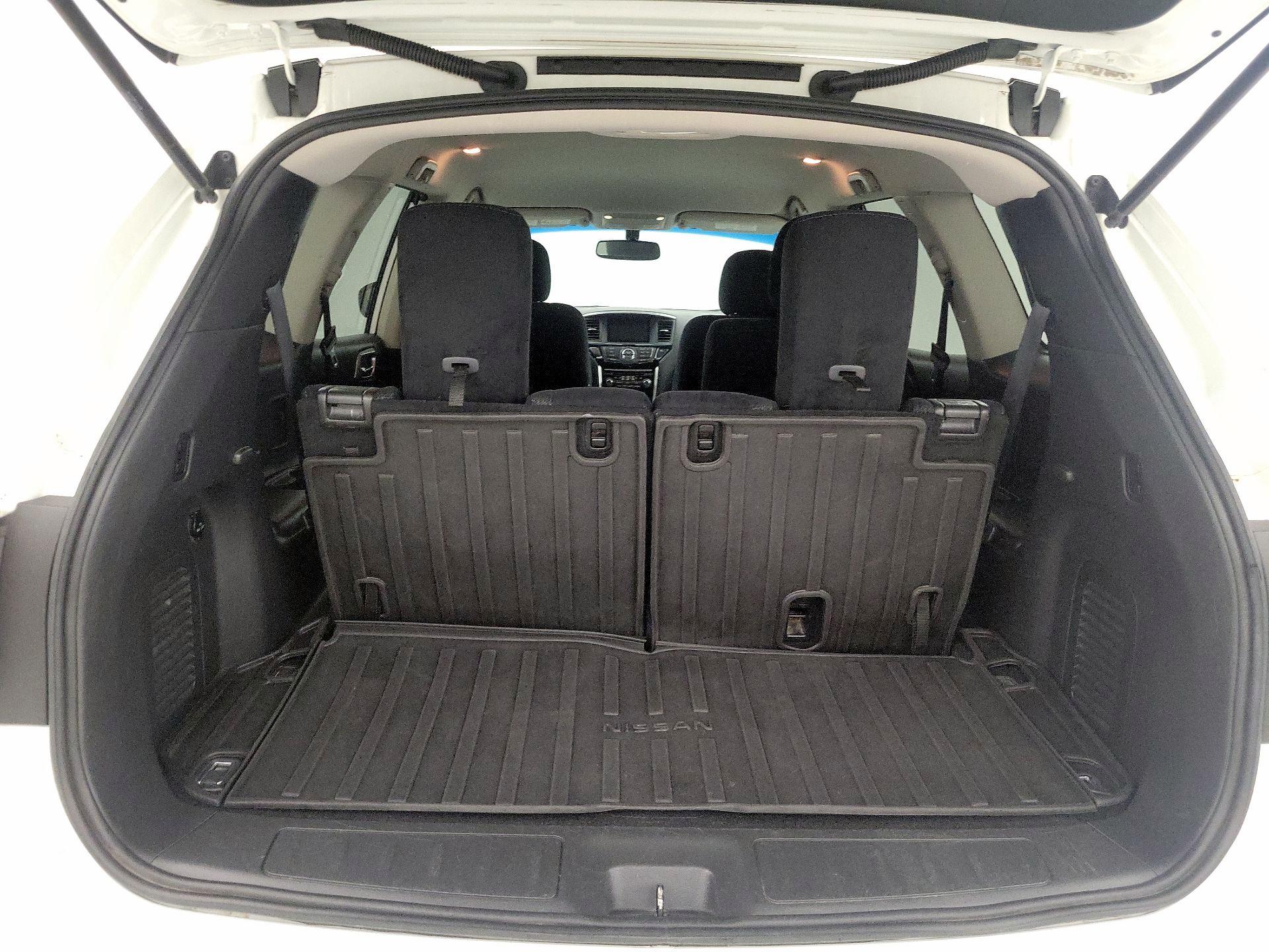 Thumbnail: 2016 Nissan Pathfinder - 20