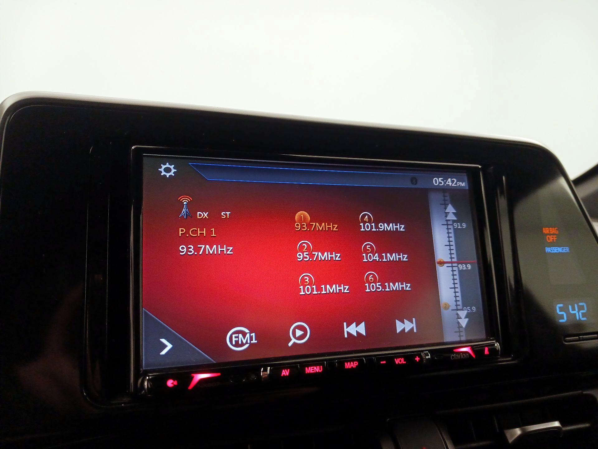 Thumbnail: 2018 Toyota C-HR - 16