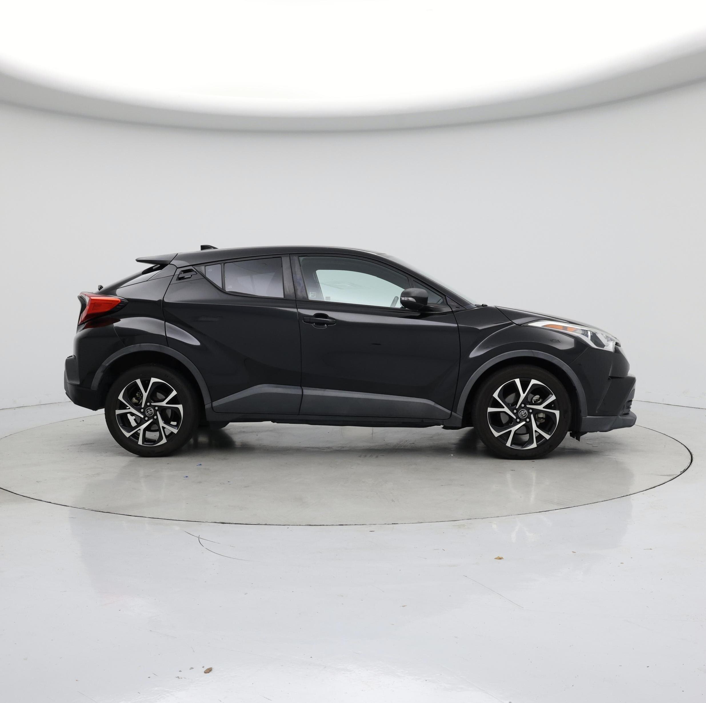 Thumbnail: 2018 Toyota C-HR - 7
