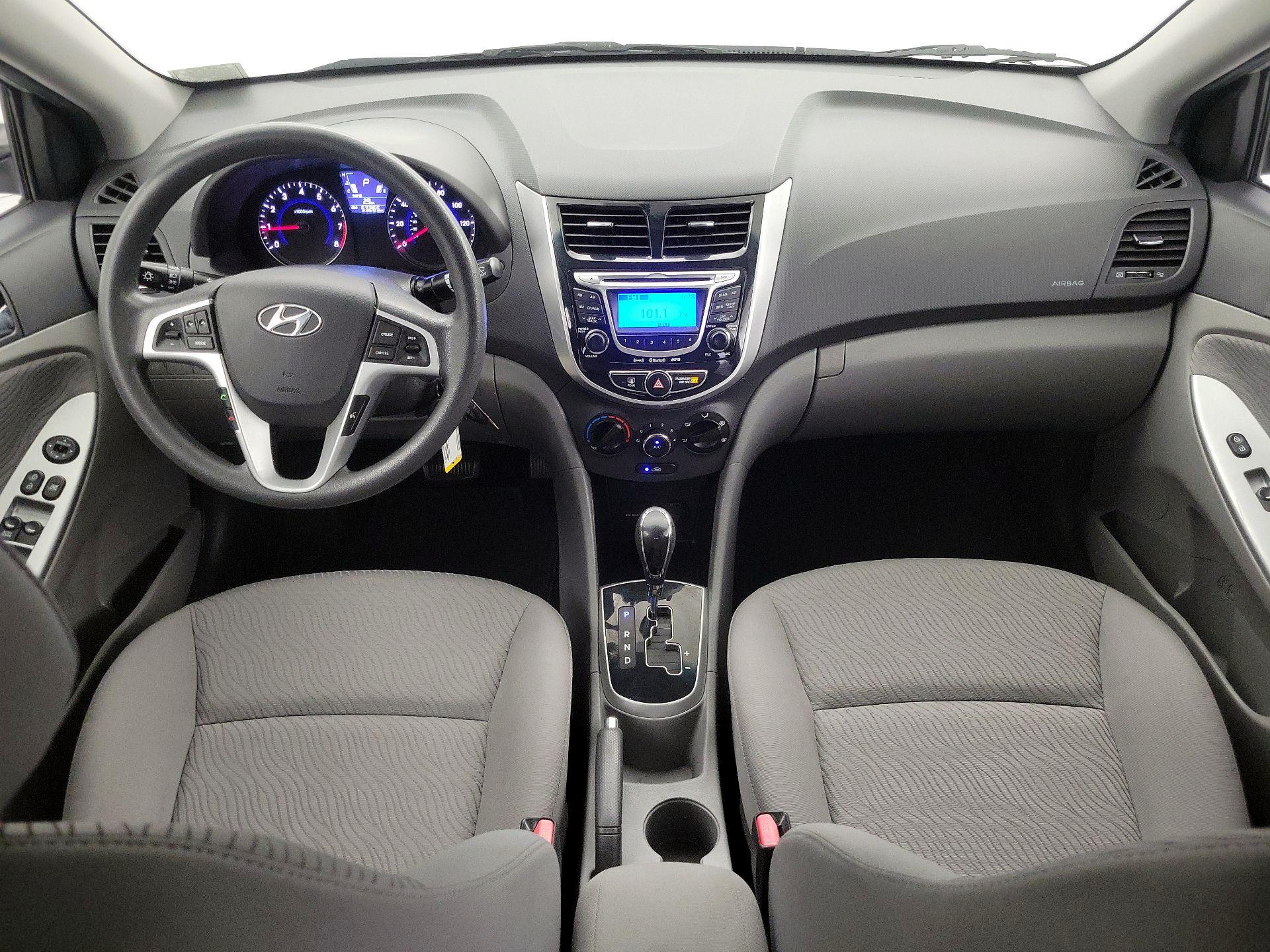 Thumbnail: 2013 Hyundai Accent - 9
