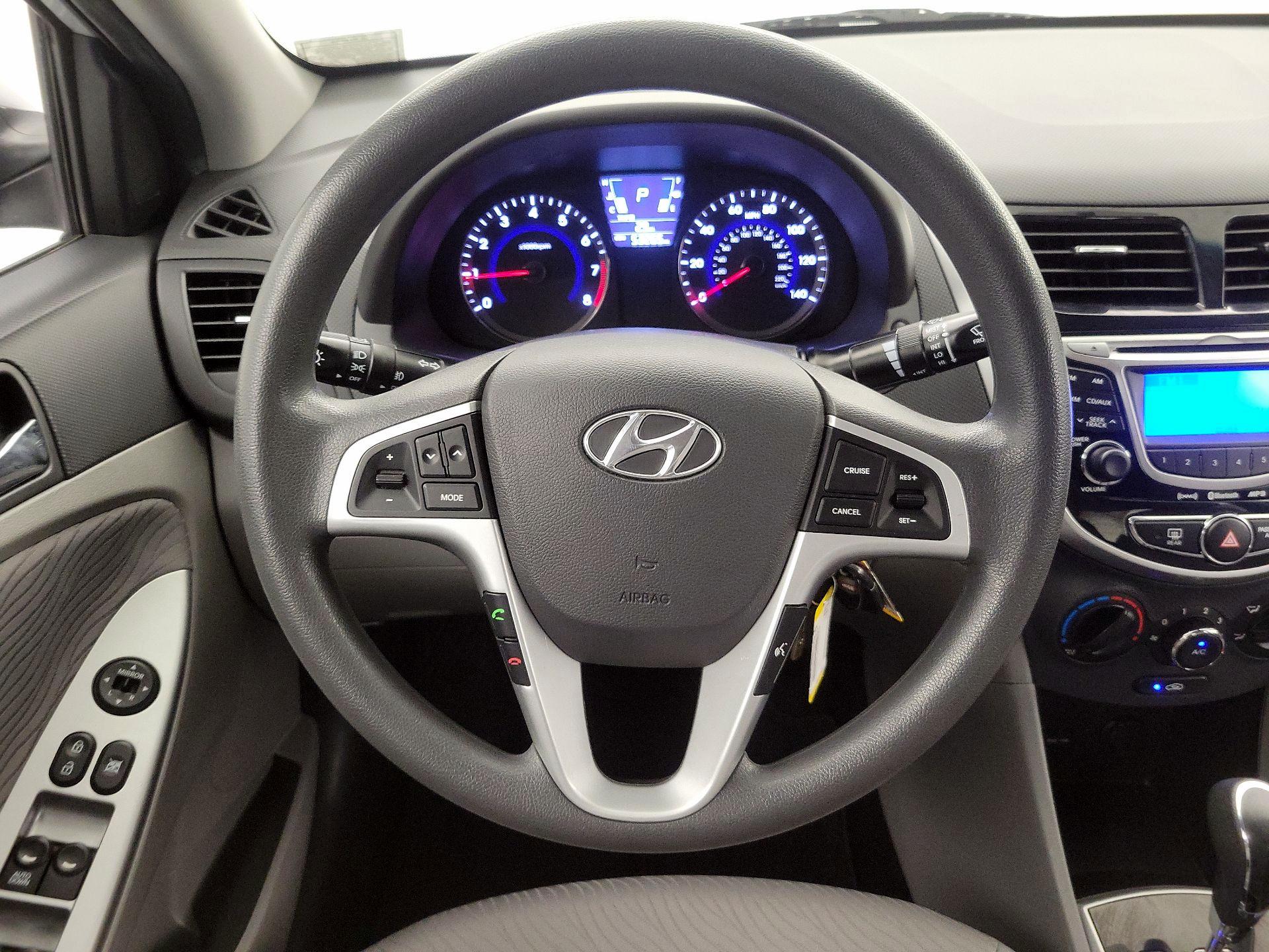 Thumbnail: 2013 Hyundai Accent - 10