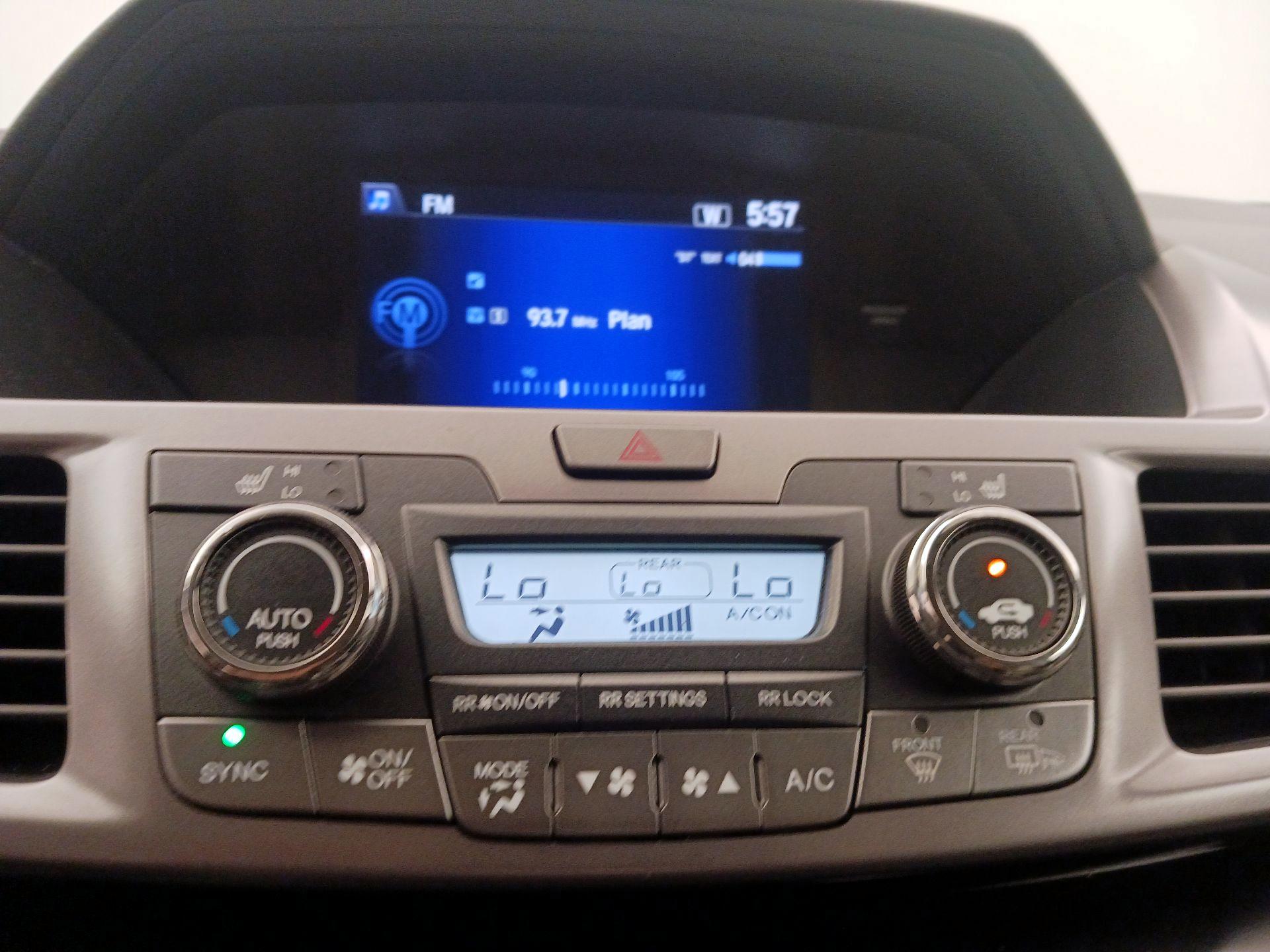 Thumbnail: 2016 Honda Odyssey - 16