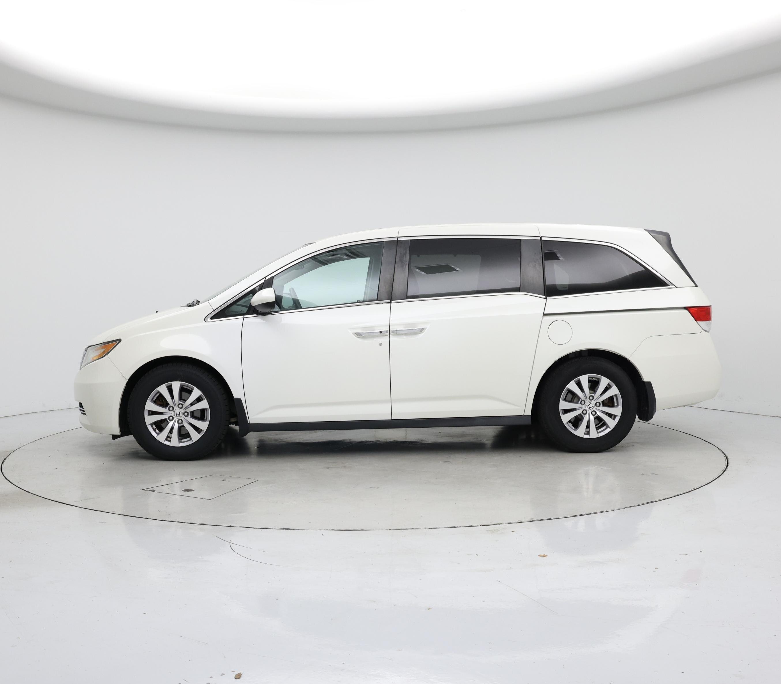 Thumbnail: 2016 Honda Odyssey - 3