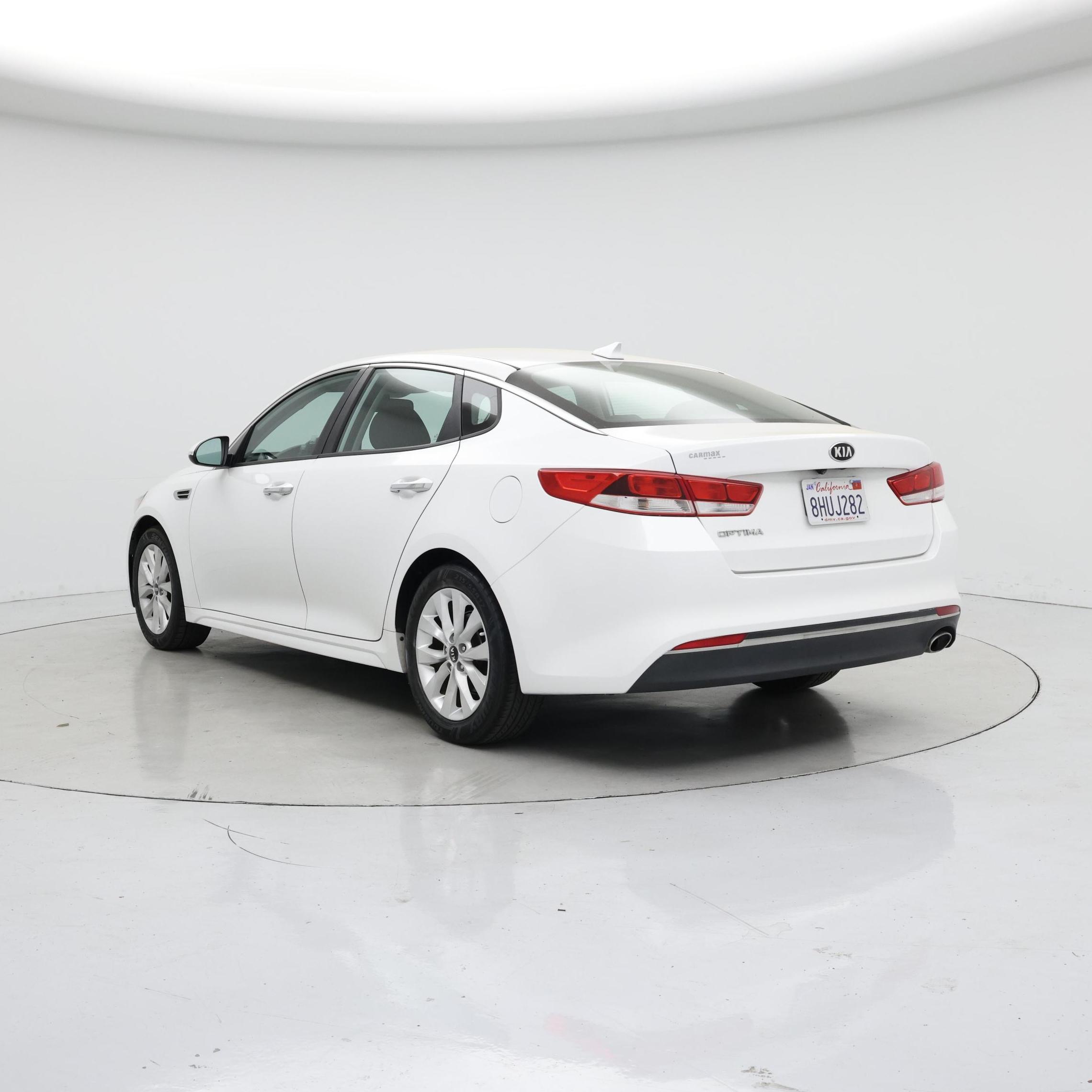 Thumbnail: 2016 Kia Optima - 2
