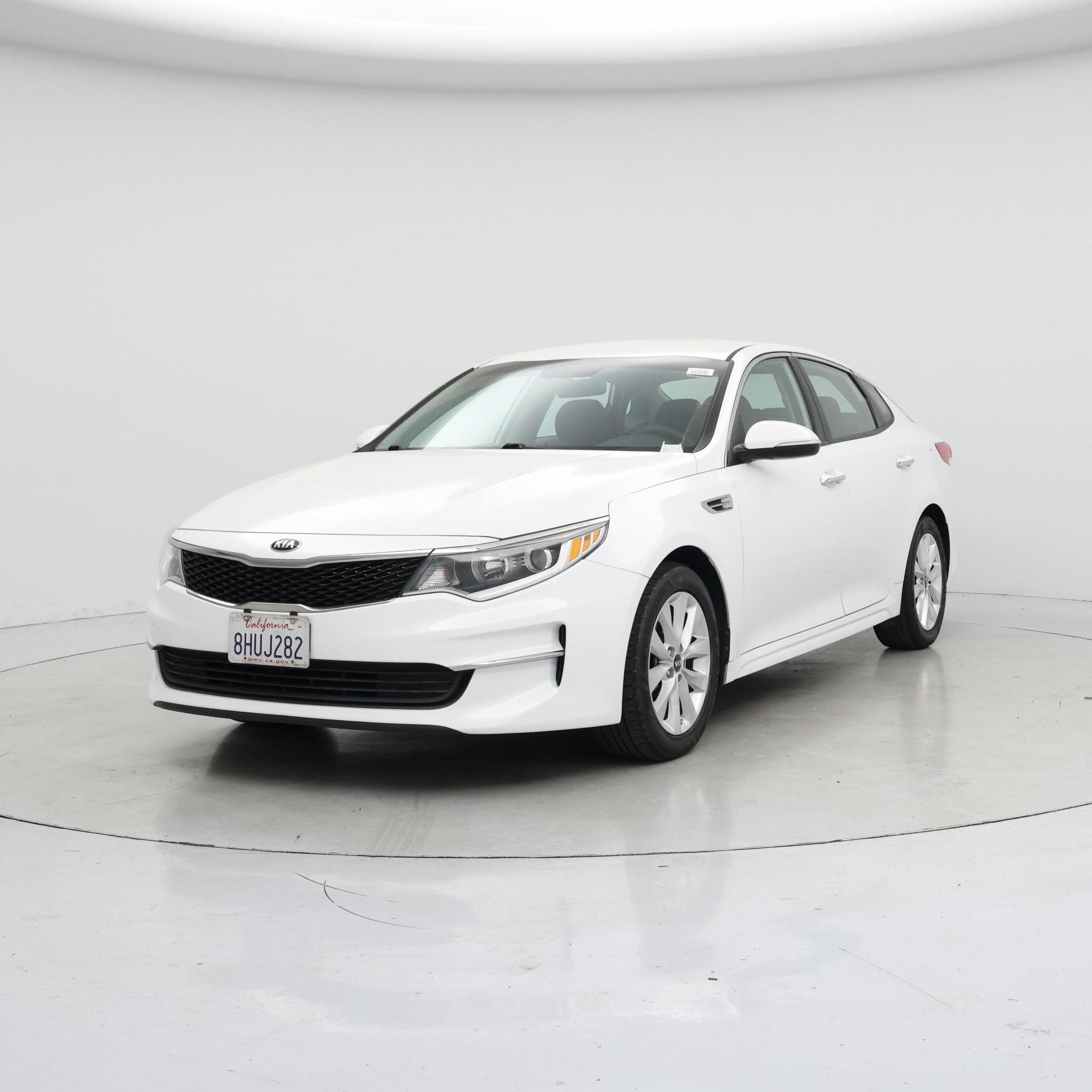 Thumbnail: 2016 Kia Optima - 4