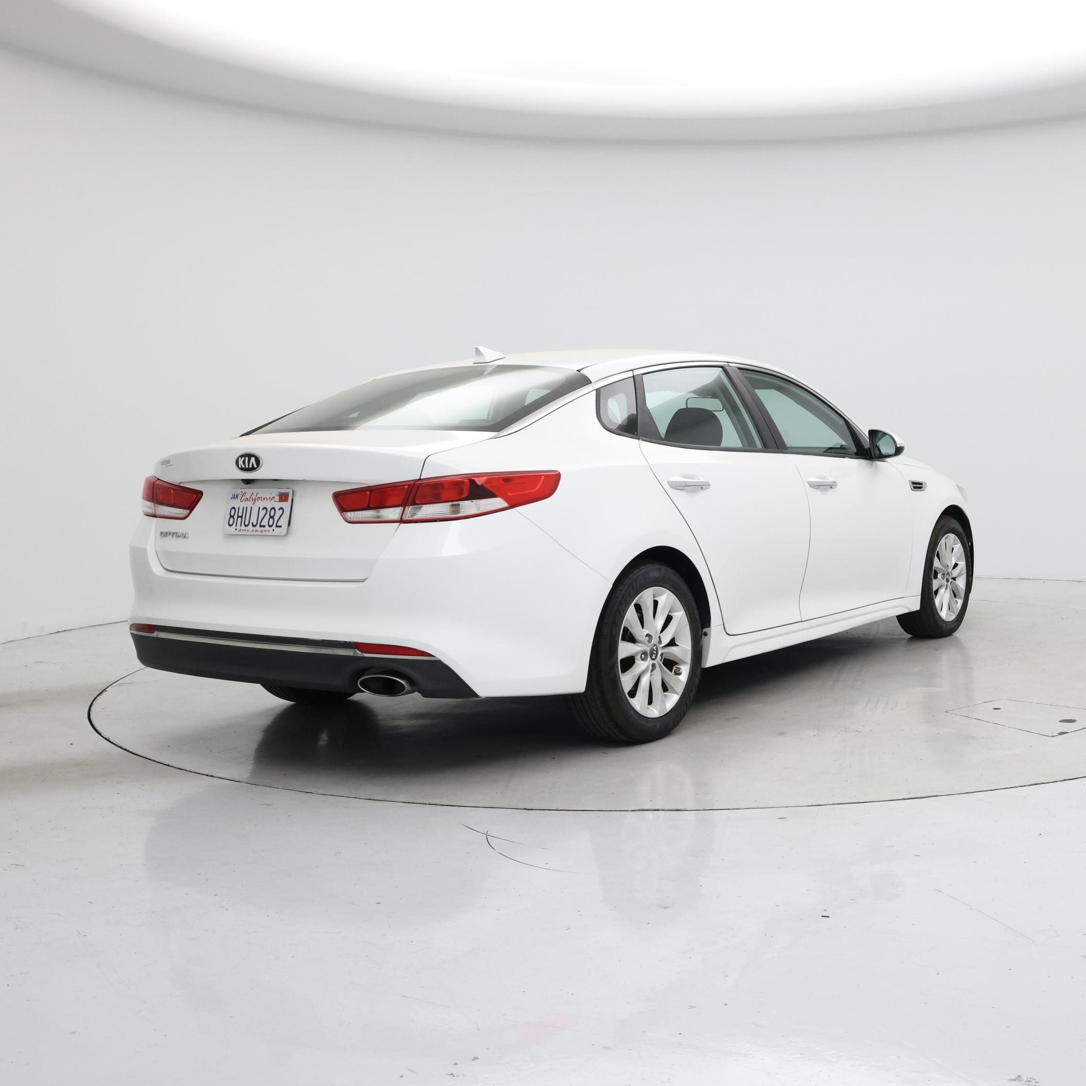 Thumbnail: 2016 Kia Optima - 8