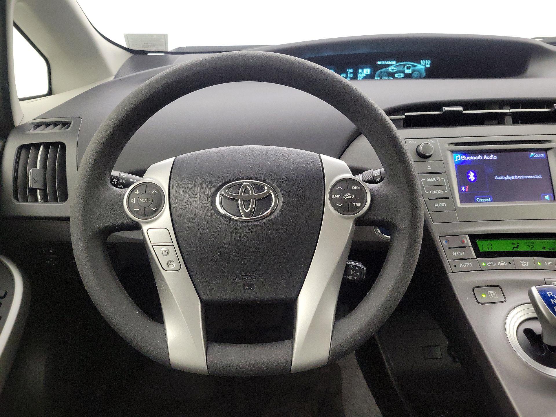Thumbnail: 2015 Toyota Prius - 10