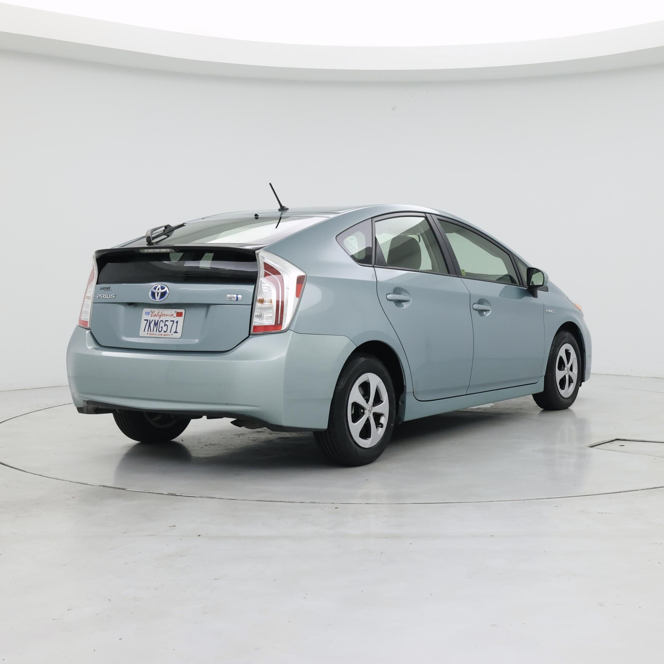 Thumbnail: 2015 Toyota Prius - 8