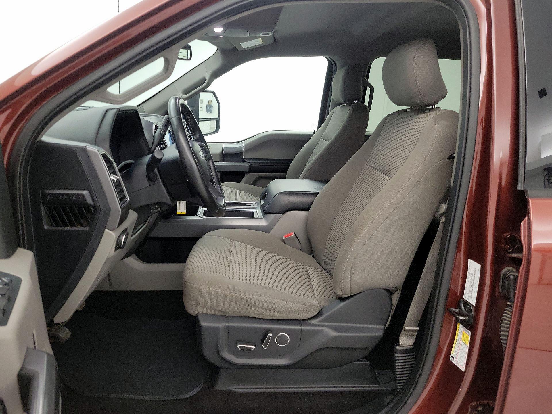 Thumbnail: 2017 Ford F-150 - 11