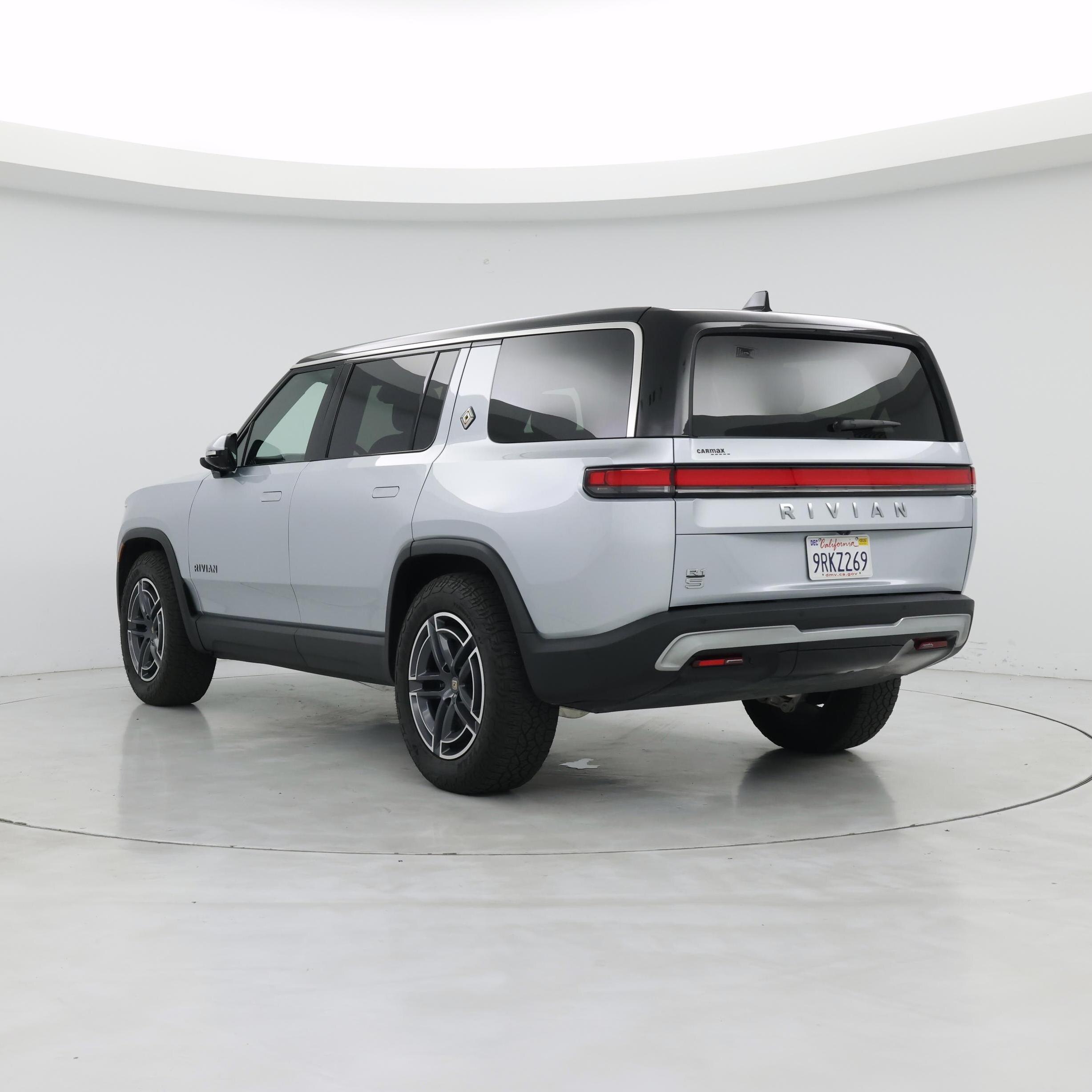 Thumbnail: 2025 Rivian R1S - 2