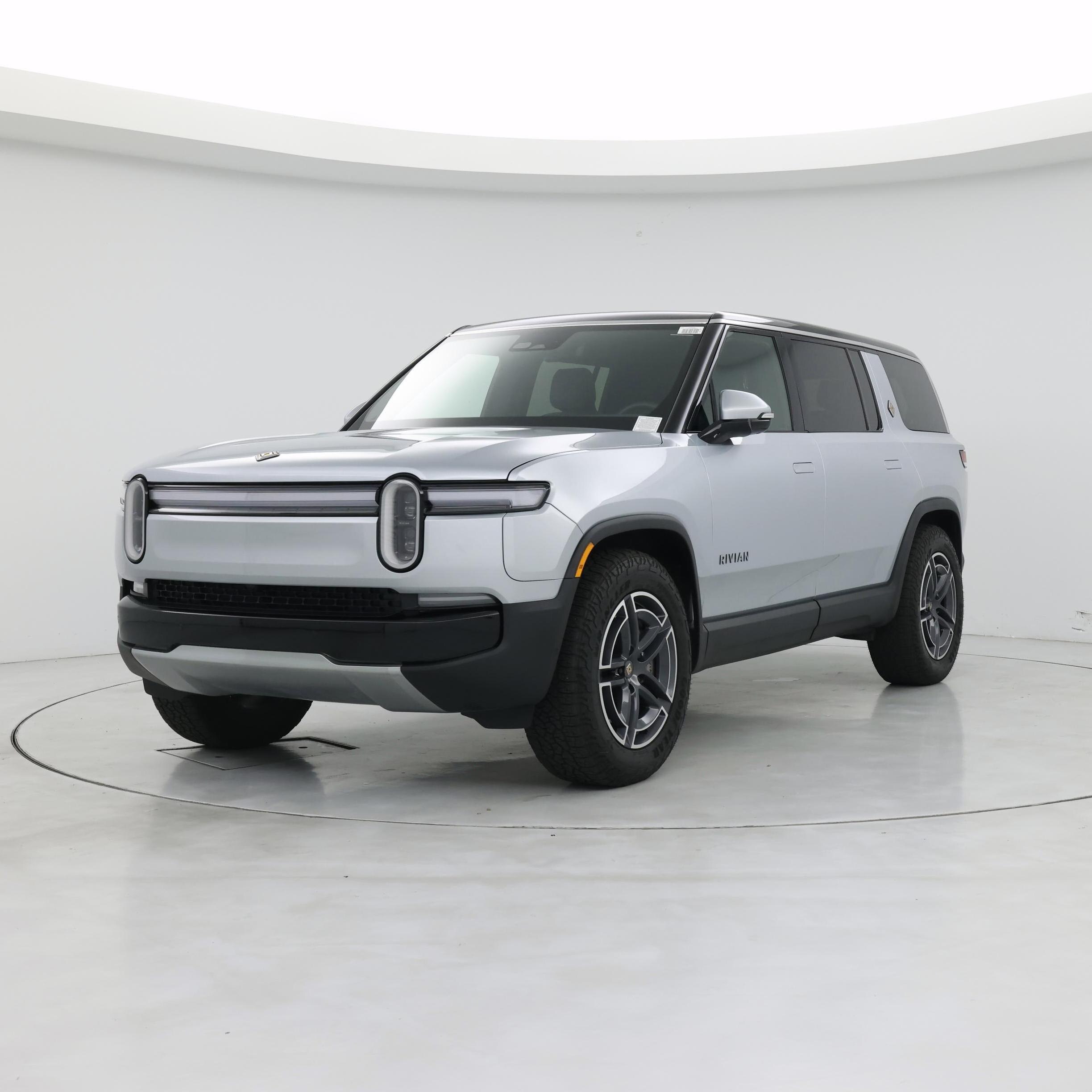 Thumbnail: 2025 Rivian R1S - 4