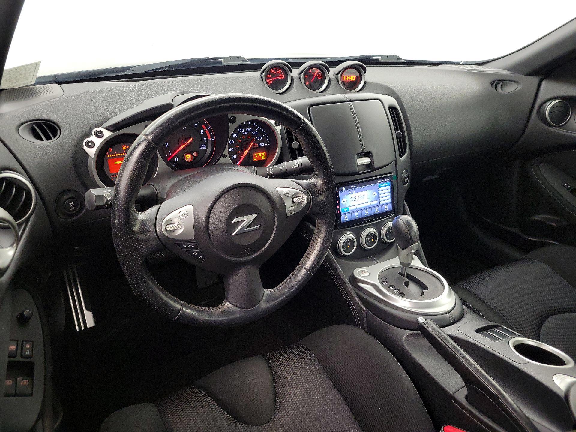 Thumbnail: 2015 Nissan Z - 9