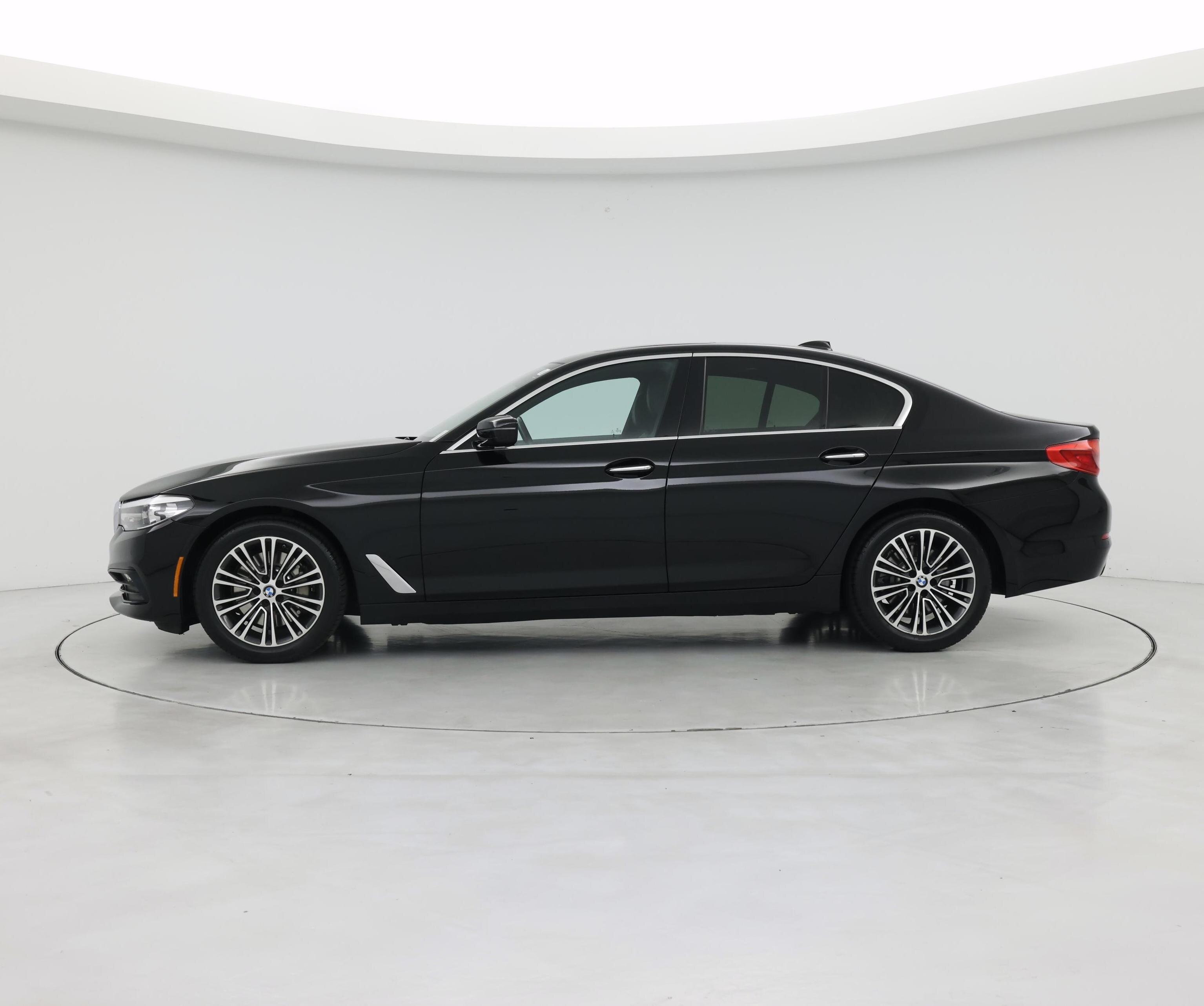 Thumbnail: 2017 BMW 5 Series - 3