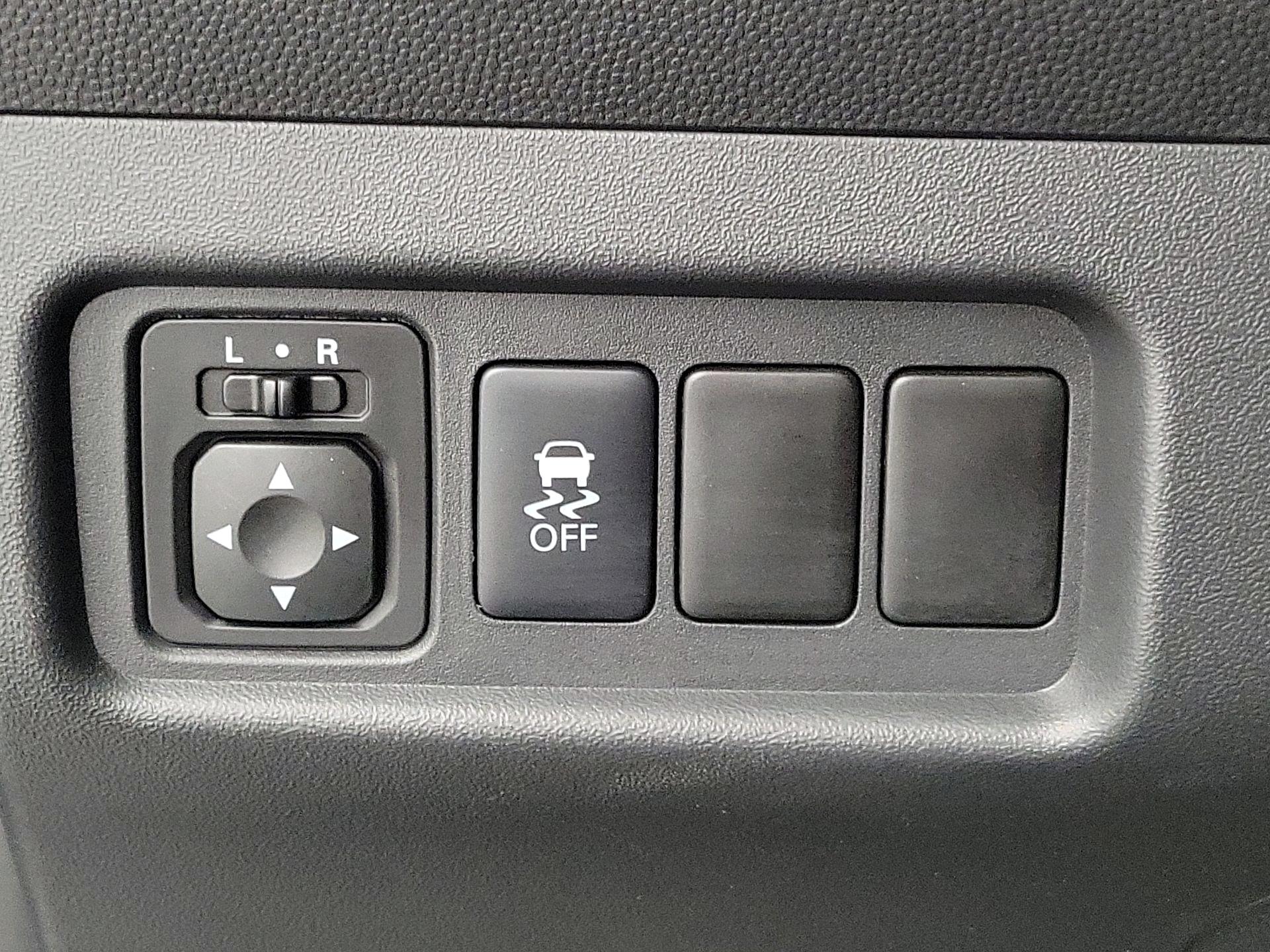 Thumbnail: 2019 Mitsubishi Mirage - 13