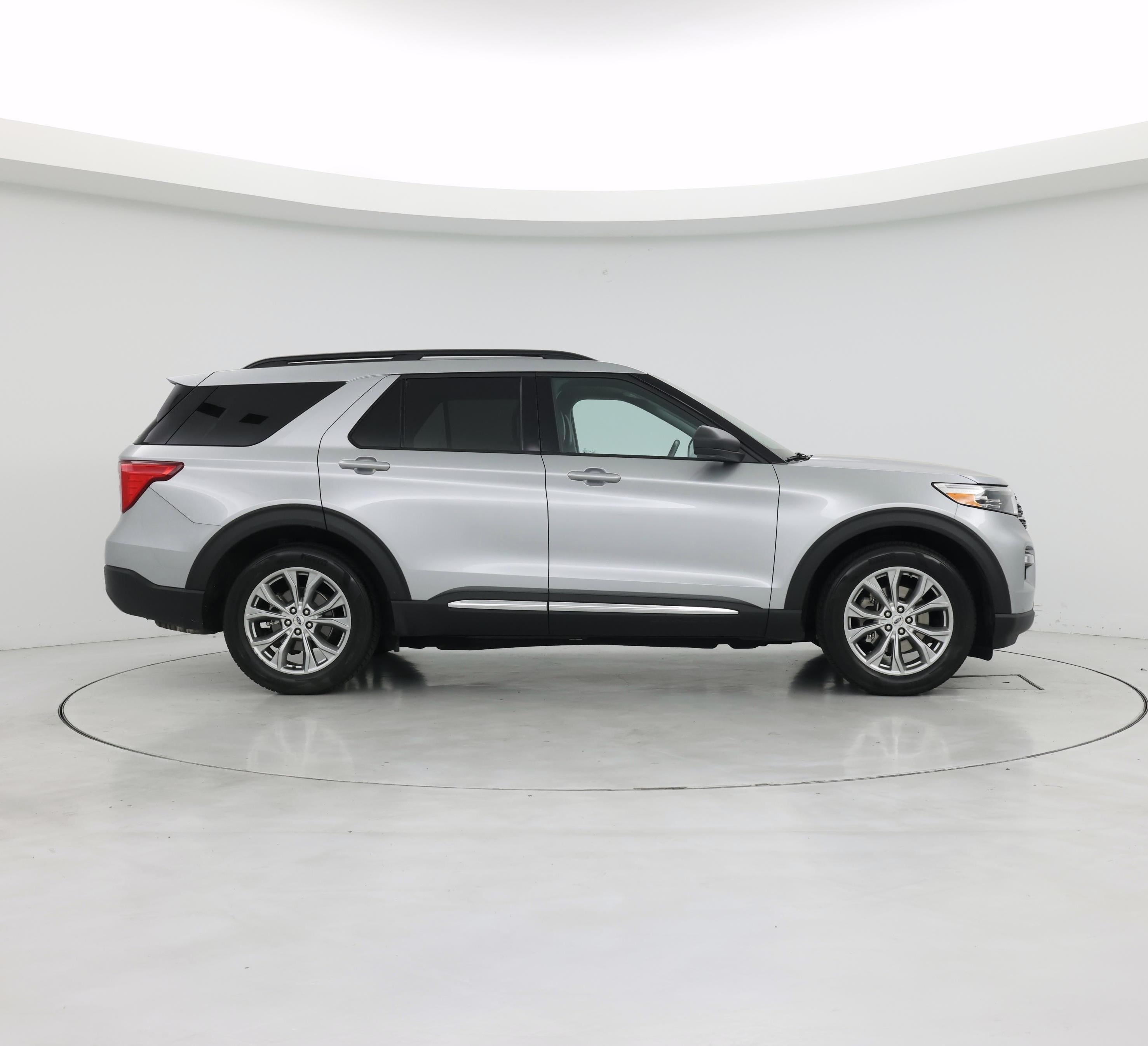 Thumbnail: 2020 Ford Explorer - 7