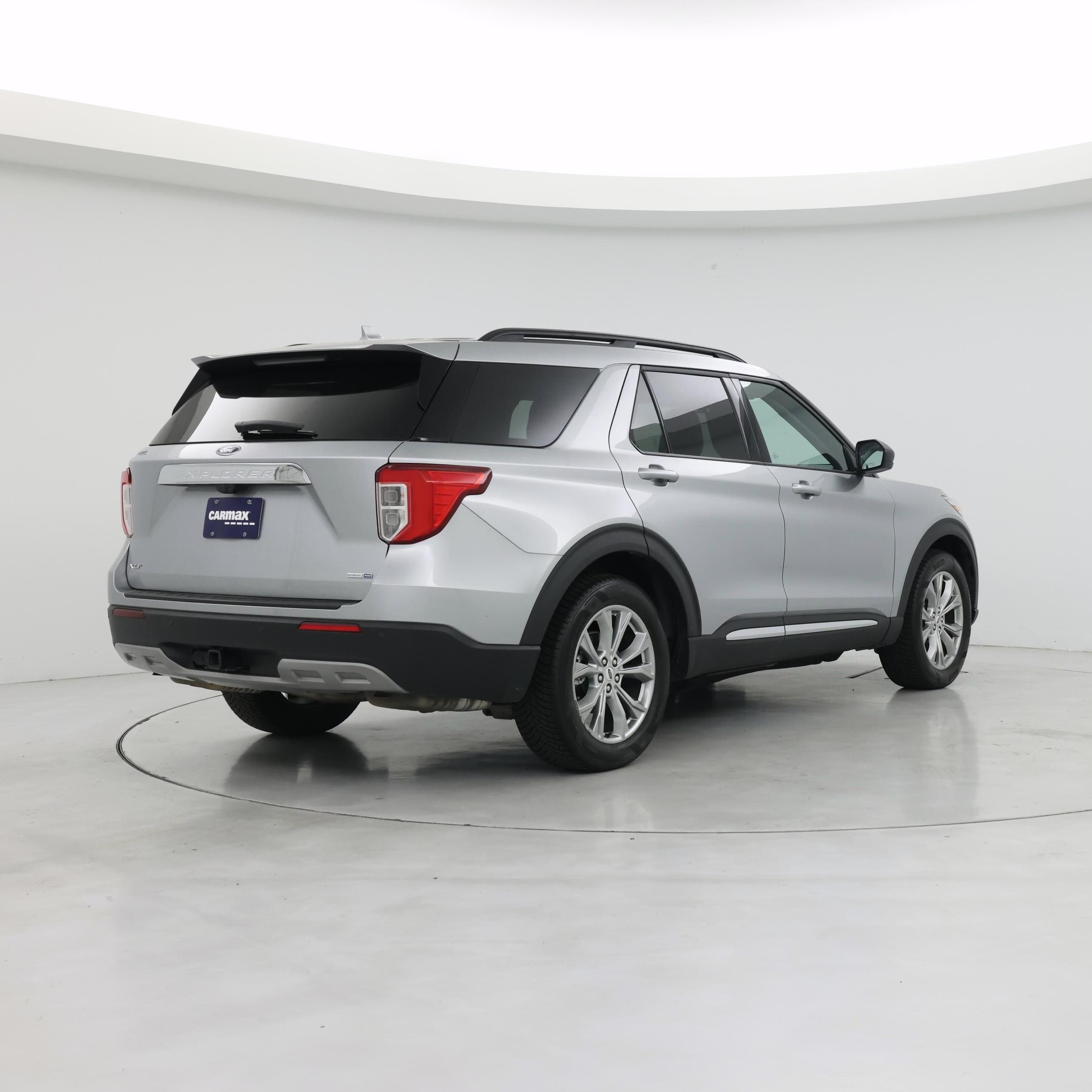 Thumbnail: 2020 Ford Explorer - 8