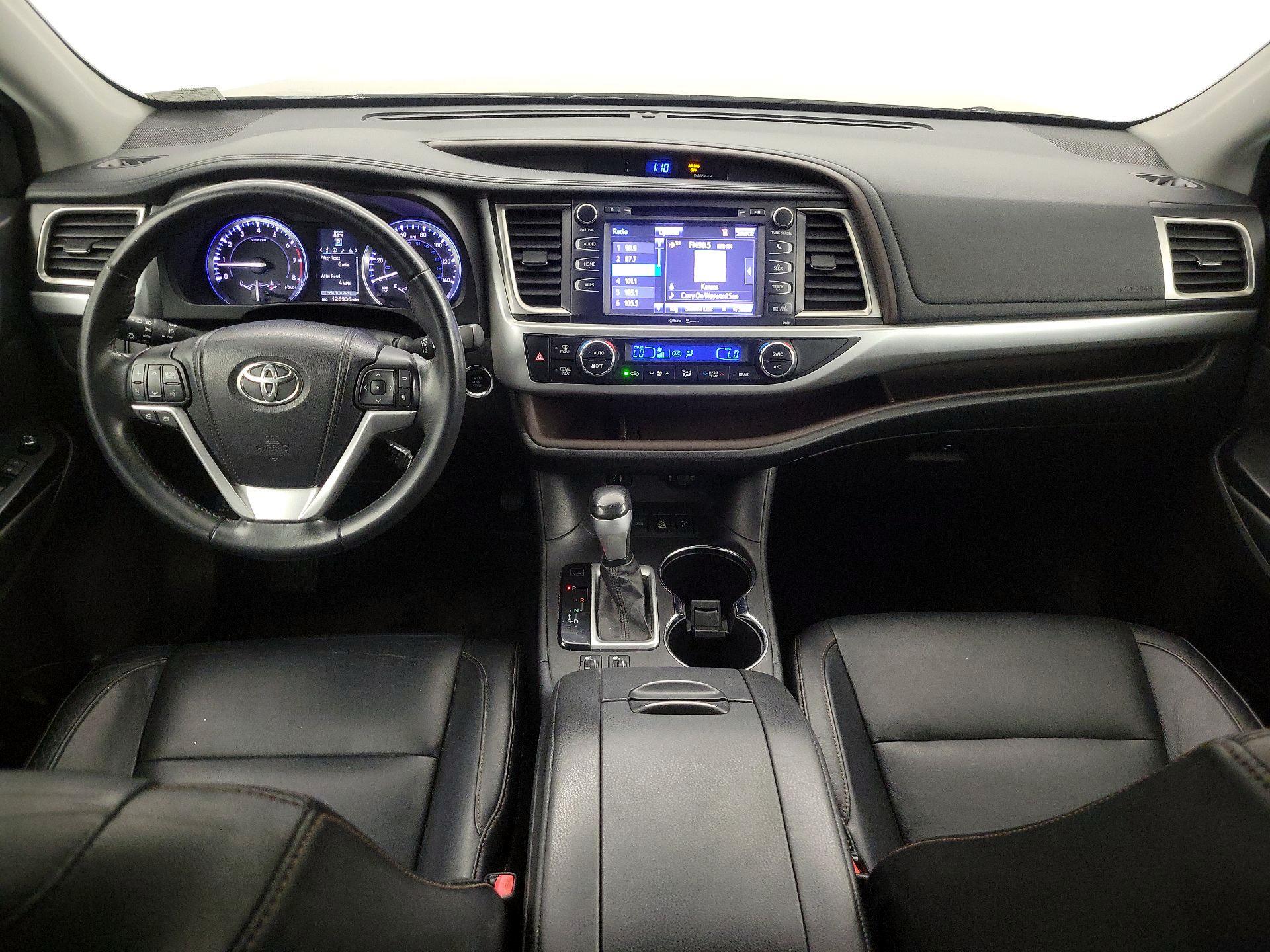 Thumbnail: 2014 Toyota Highlander - 9