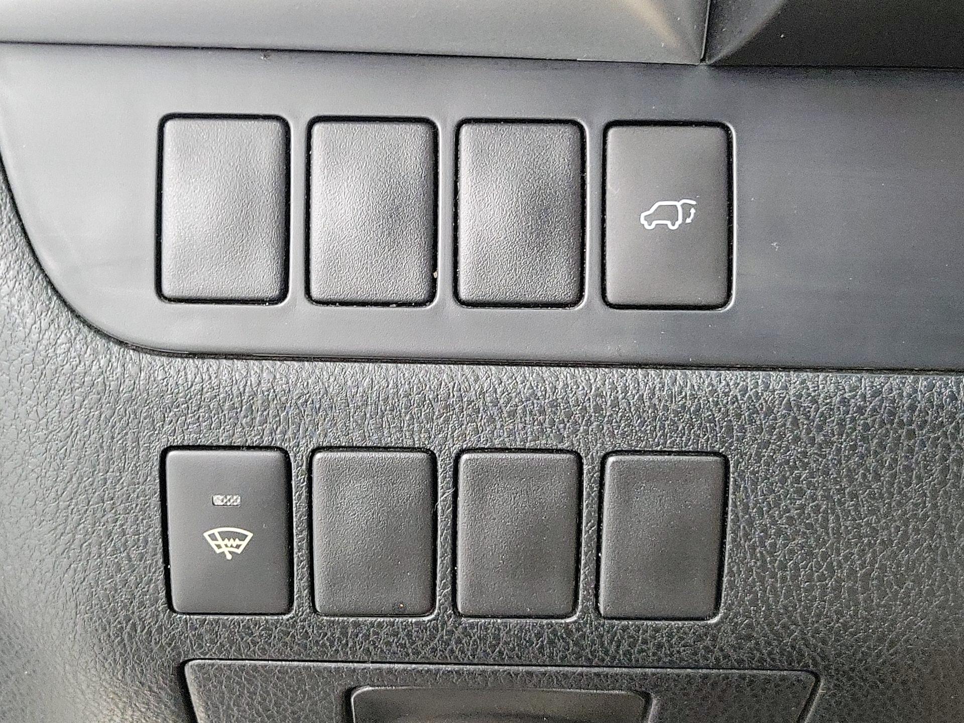 Thumbnail: 2014 Toyota Highlander - 13