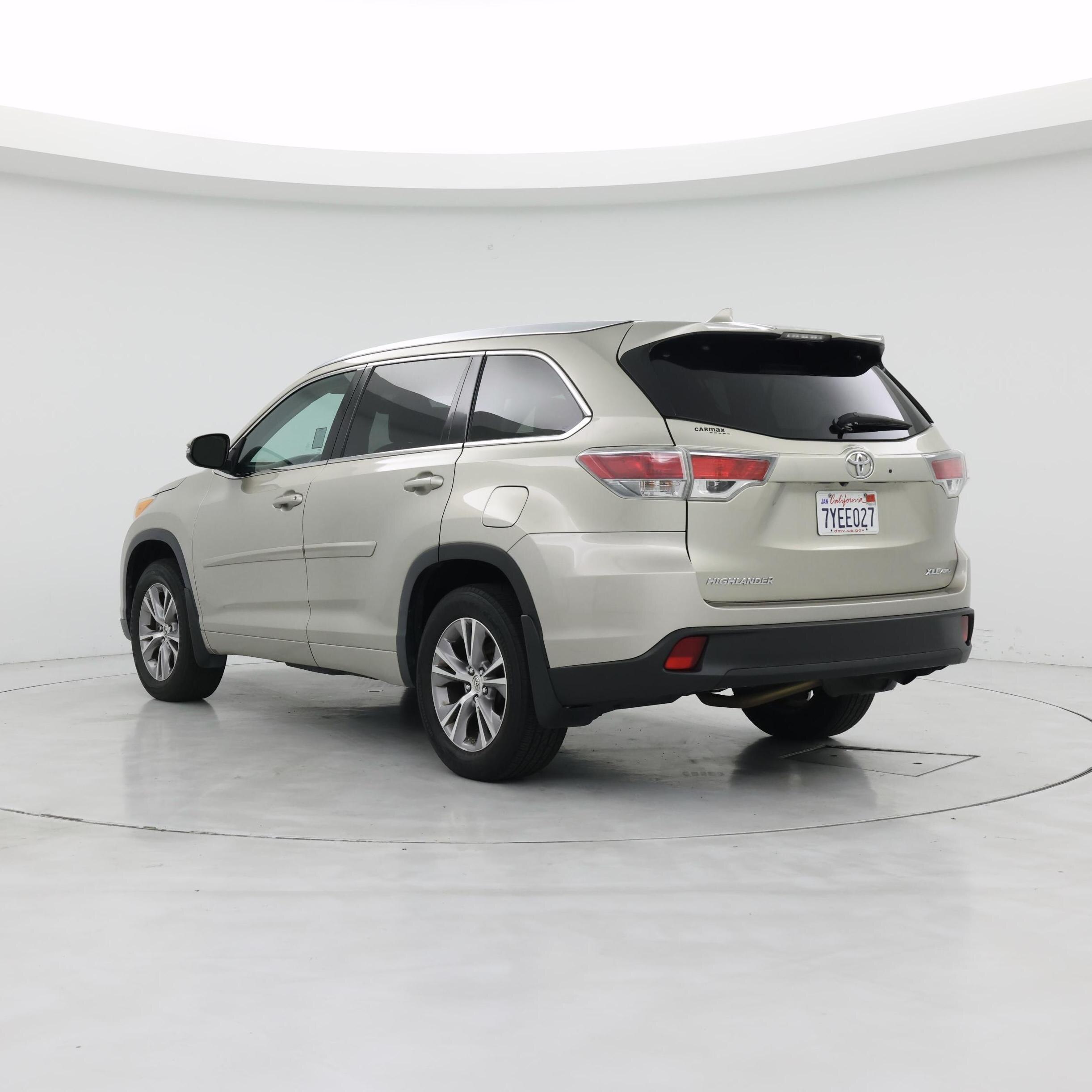 Thumbnail: 2014 Toyota Highlander - 2