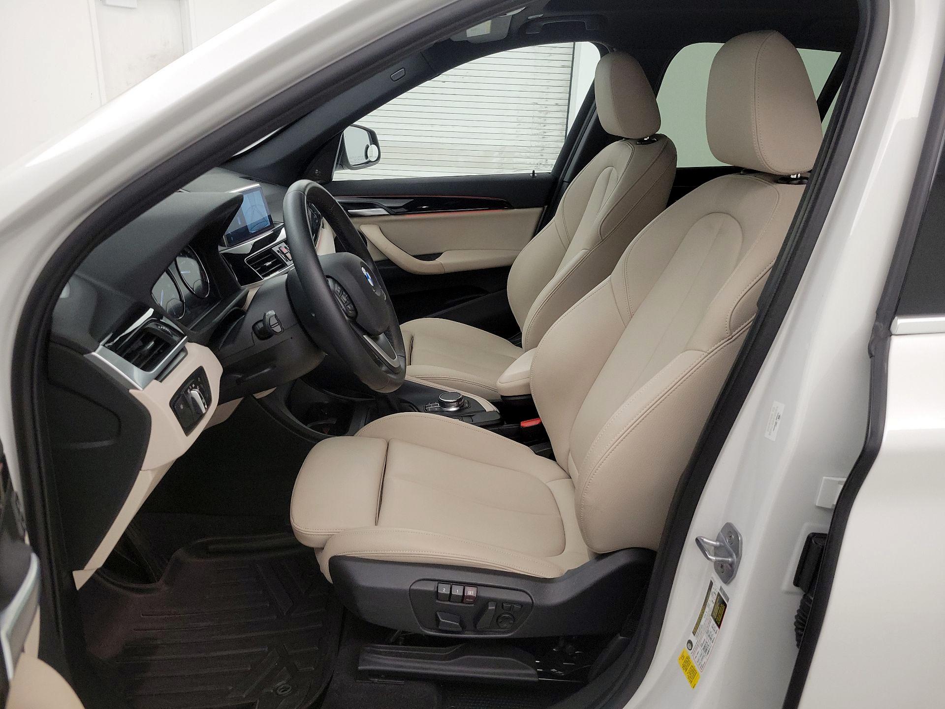 Thumbnail: 2019 BMW X1 - 11