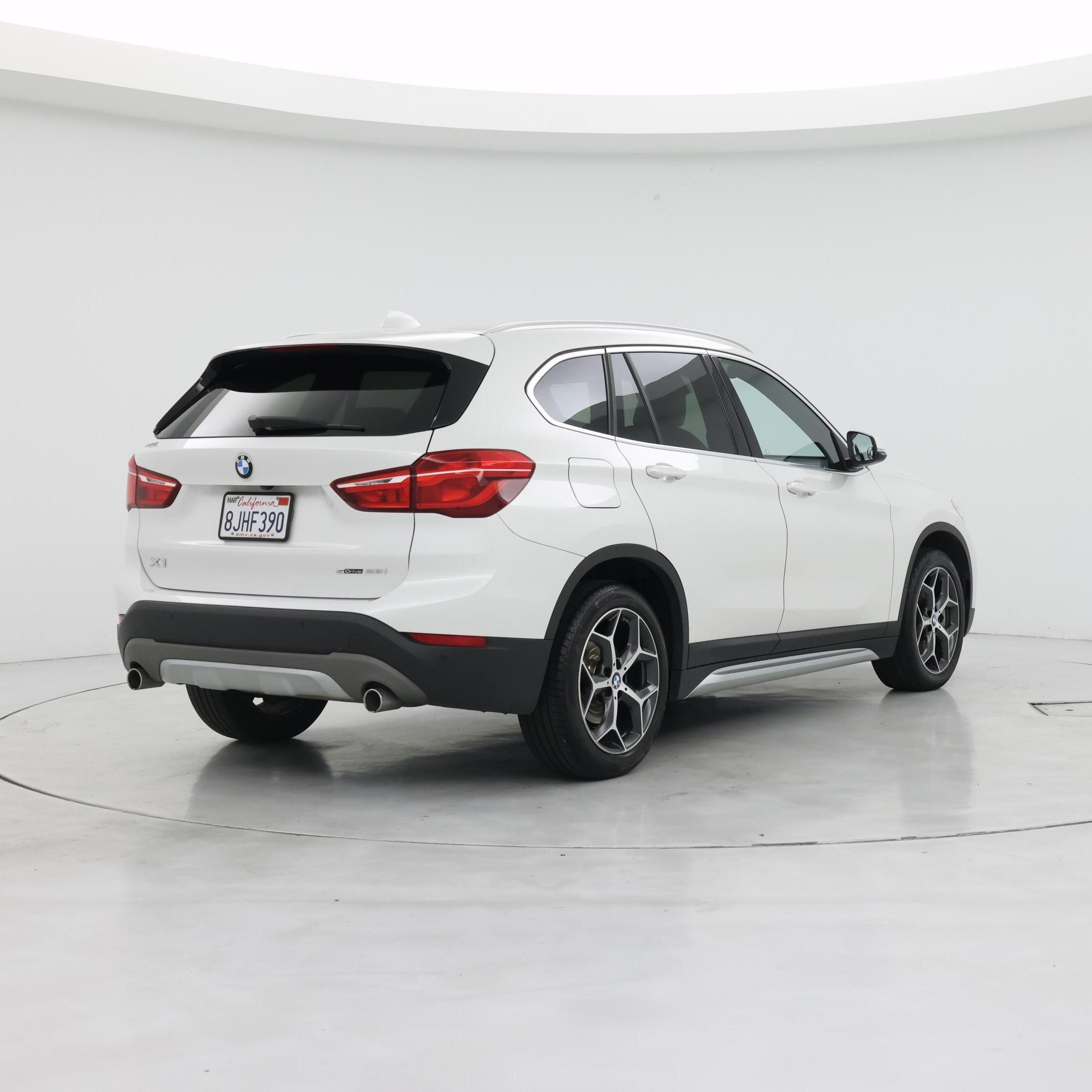 Thumbnail: 2019 BMW X1 - 8