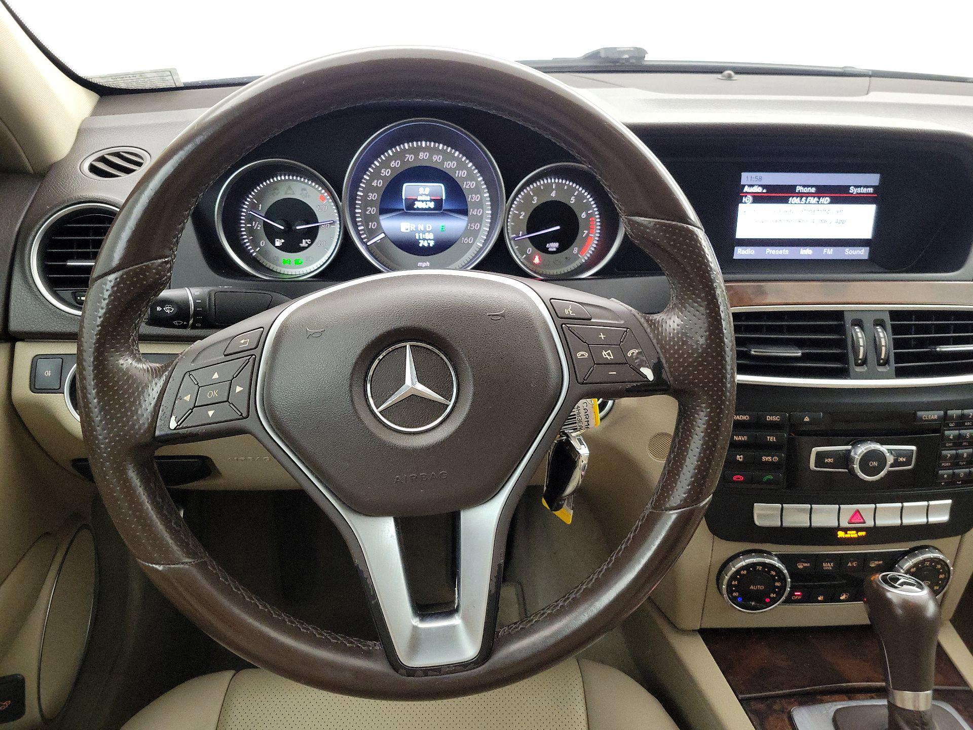 Thumbnail: 2014 Mercedes-Benz C-Class - 10
