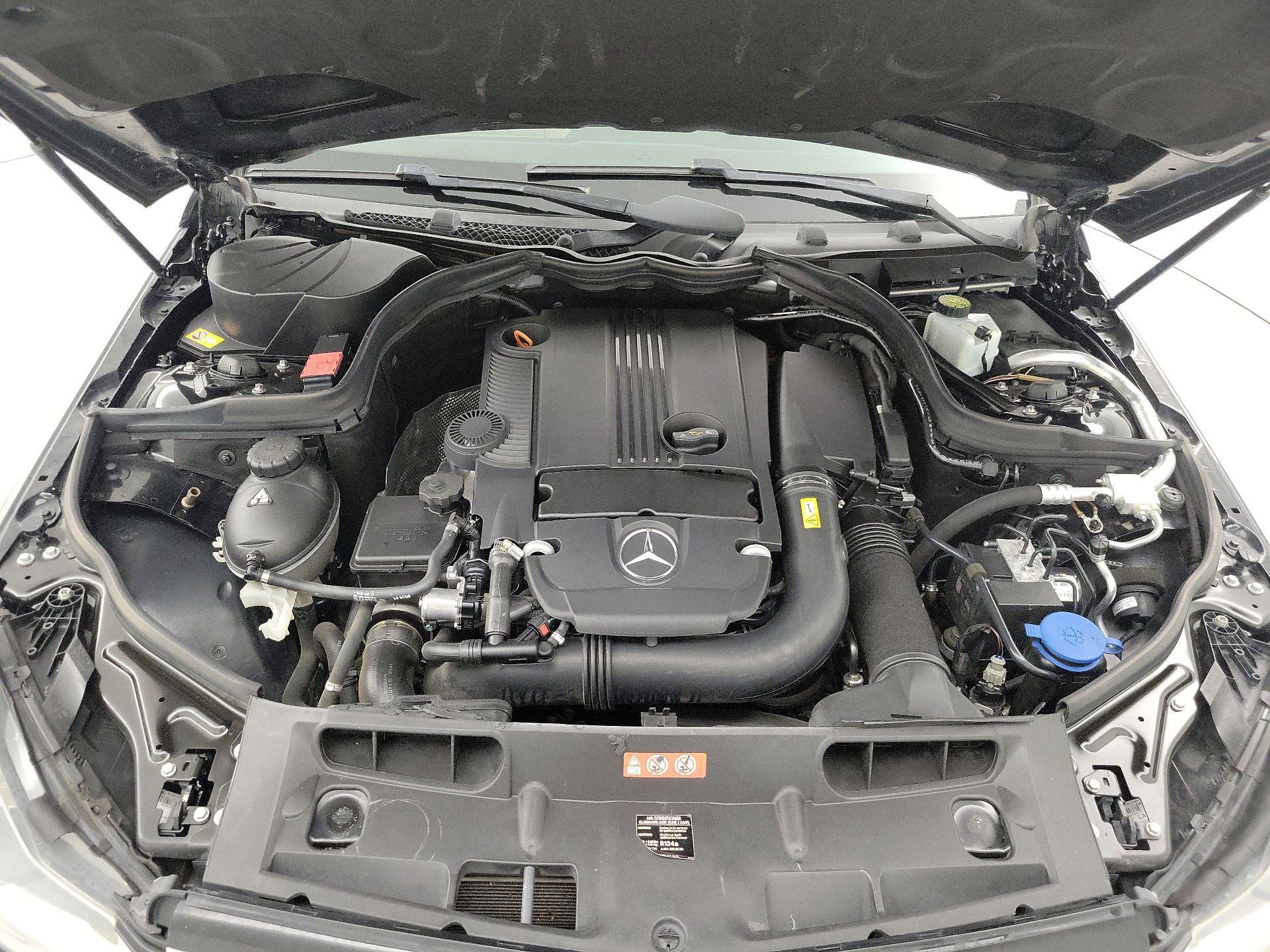 Thumbnail: 2014 Mercedes-Benz C-Class - 19