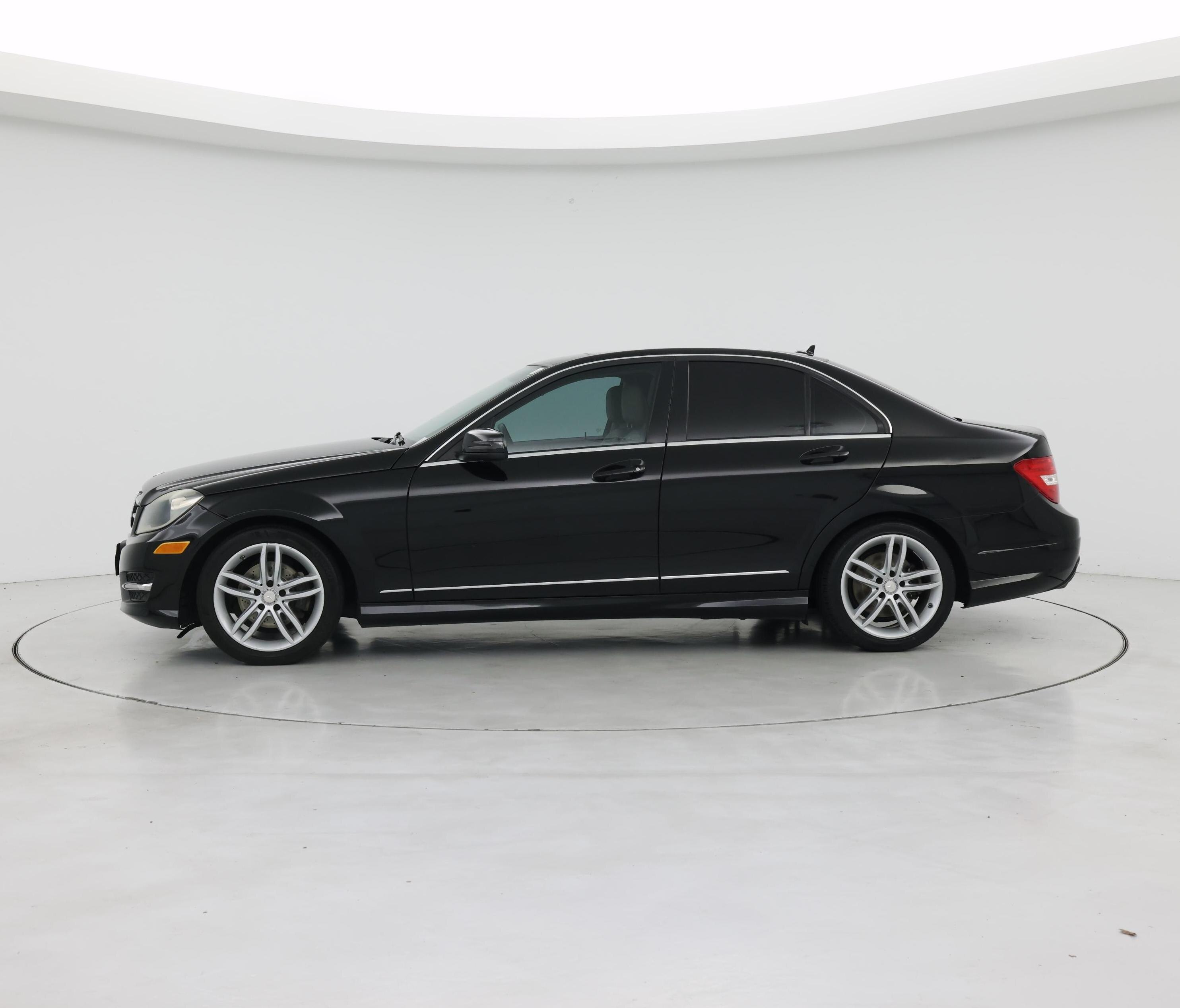 Thumbnail: 2014 Mercedes-Benz C-Class - 3