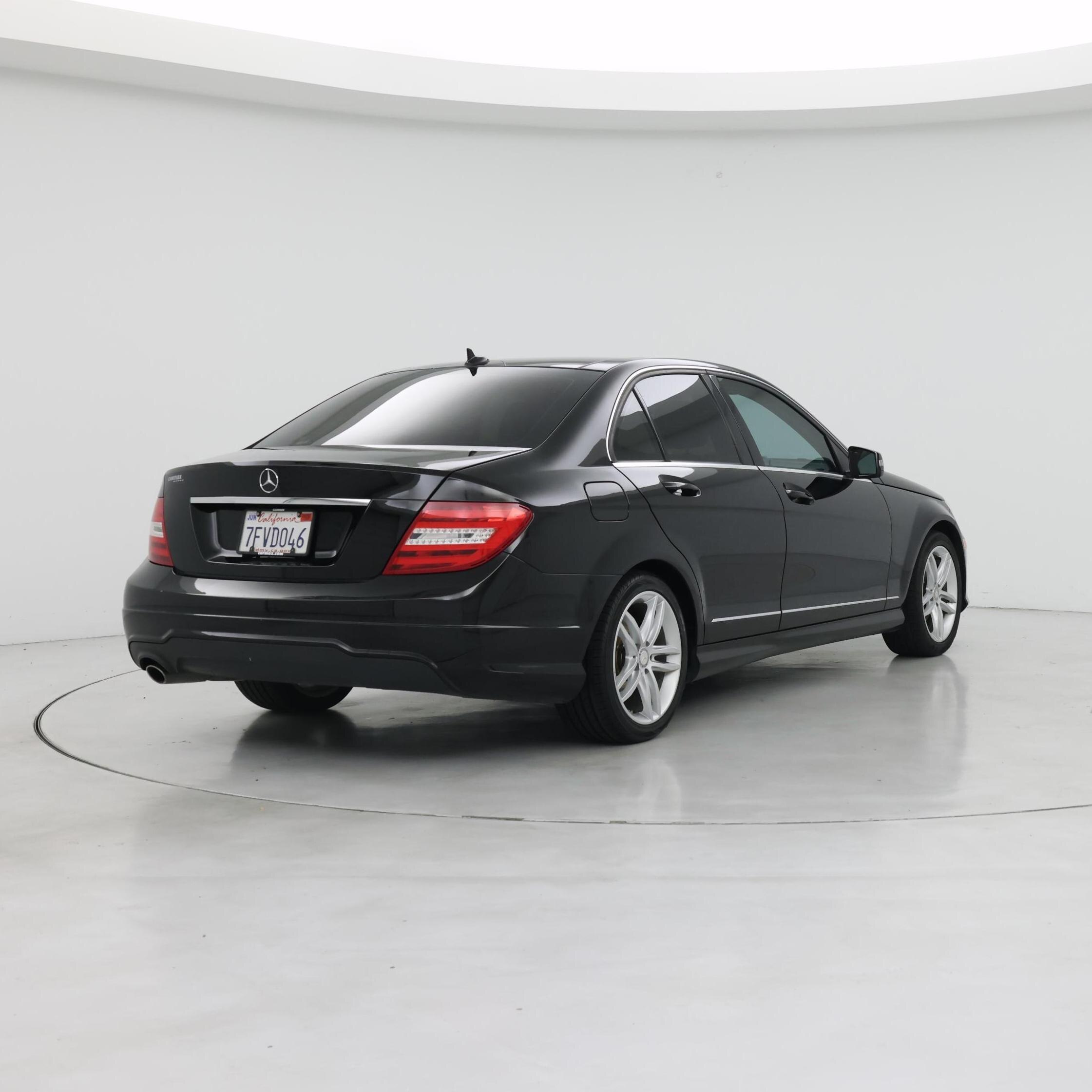 Thumbnail: 2014 Mercedes-Benz C-Class - 8