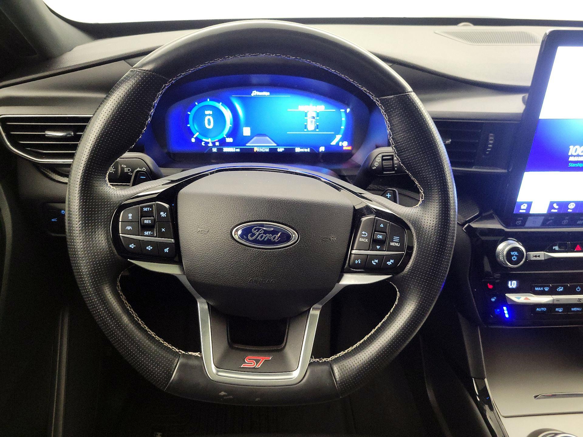 Thumbnail: 2021 Ford Explorer - 10