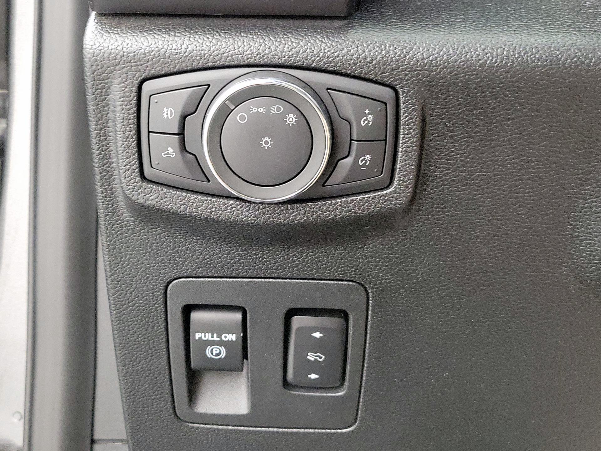 Thumbnail: 2019 Ford F-150 - 13