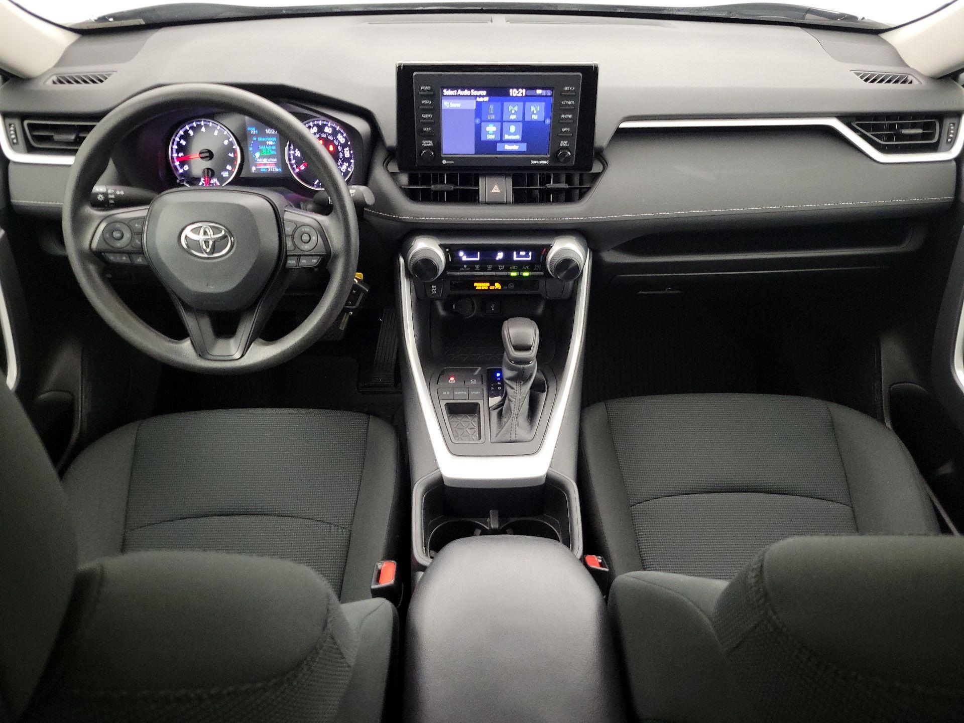 Thumbnail: 2022 Toyota RAV4 - 9