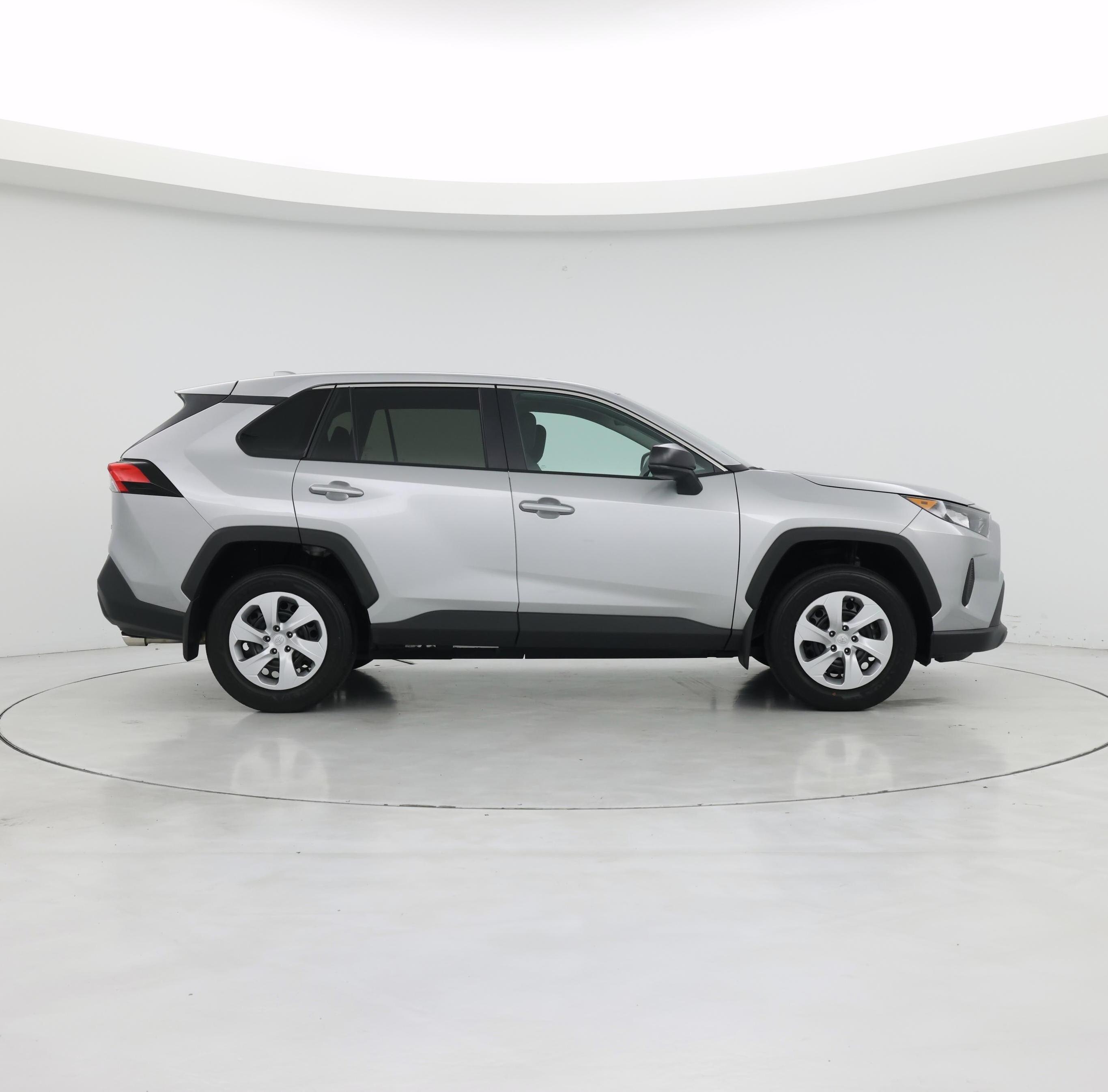 Thumbnail: 2022 Toyota RAV4 - 7