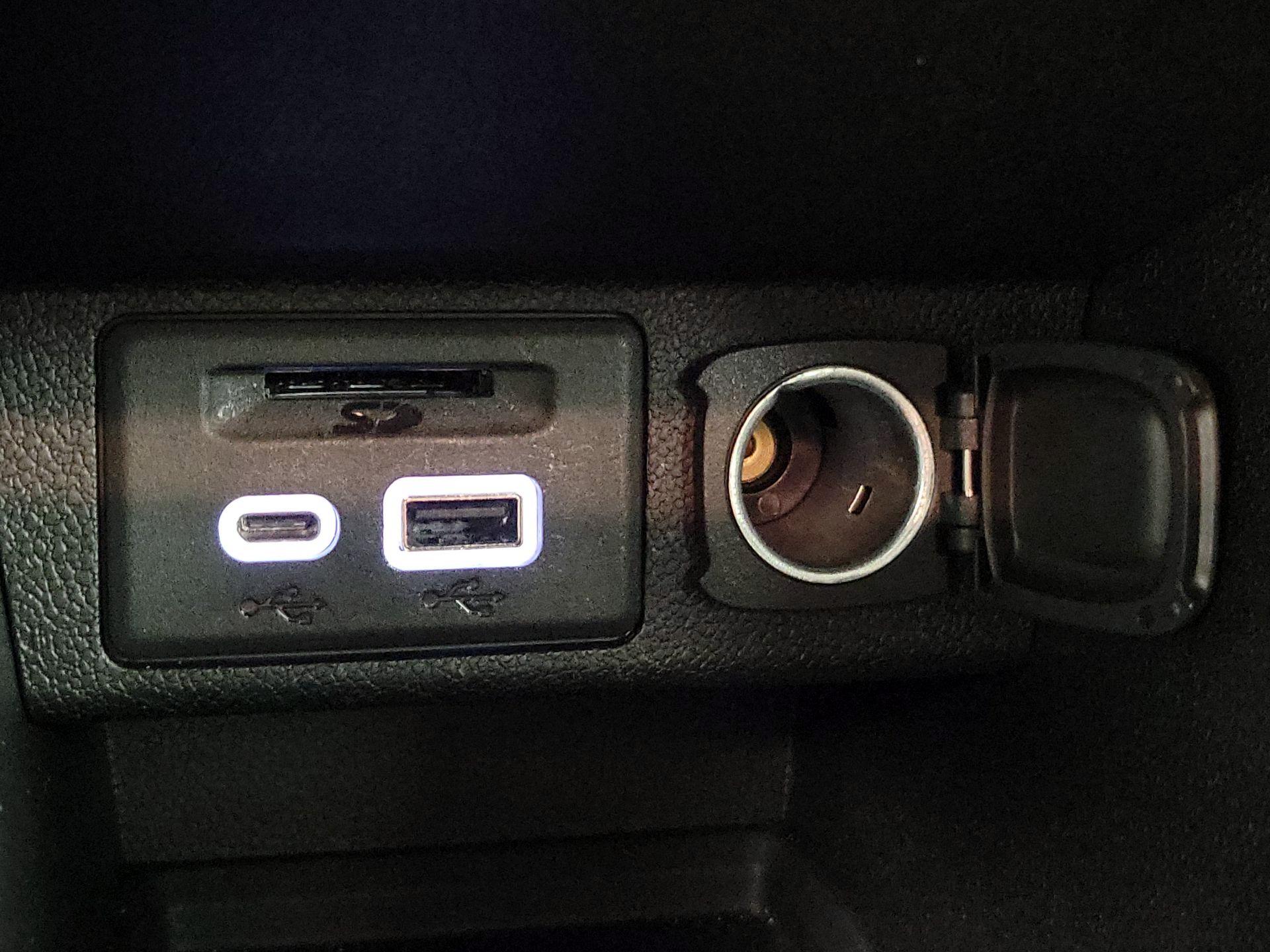 Thumbnail: 2023 Chevrolet Bolt EV - 18