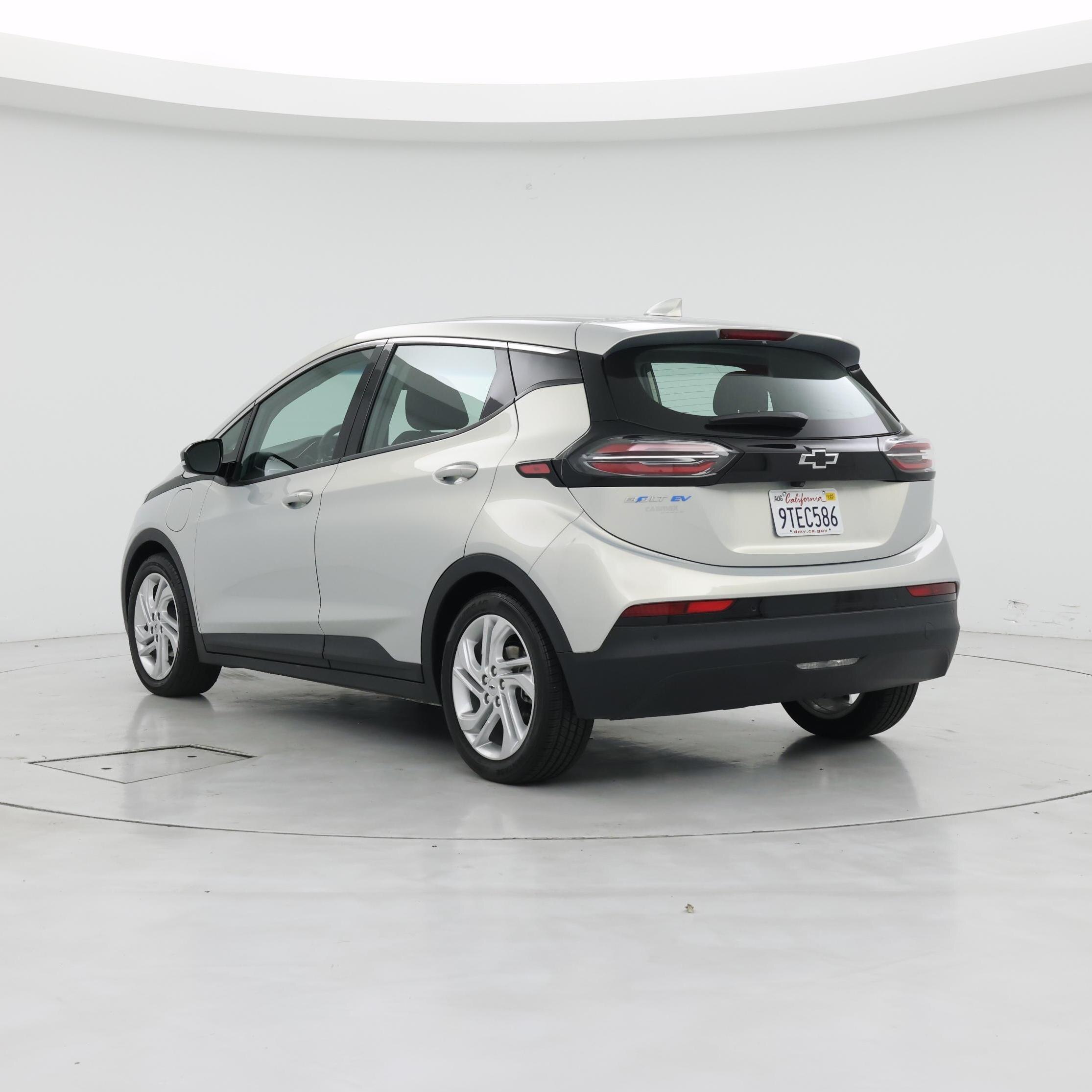 Thumbnail: 2023 Chevrolet Bolt EV - 2