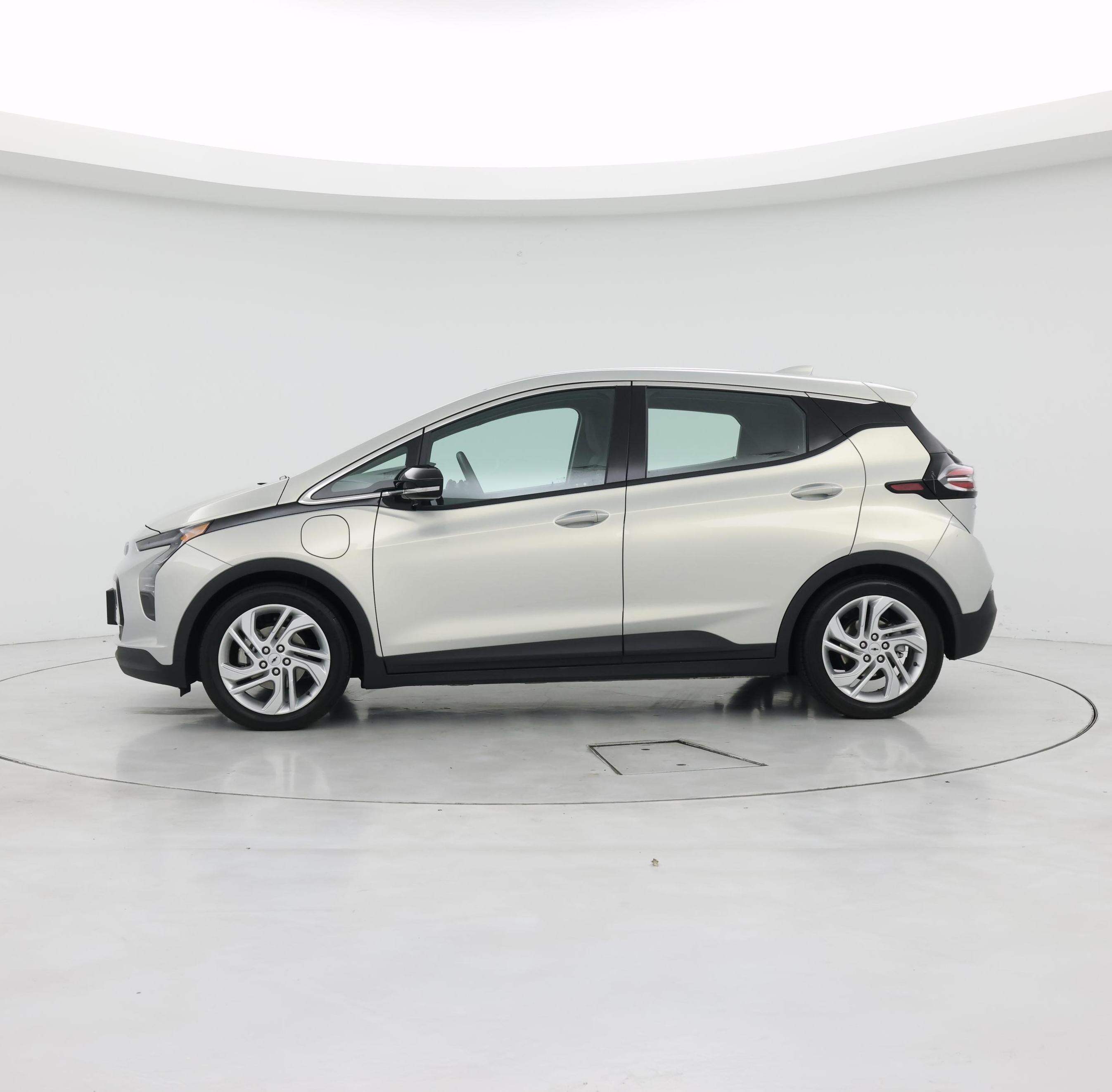Thumbnail: 2023 Chevrolet Bolt EV - 3