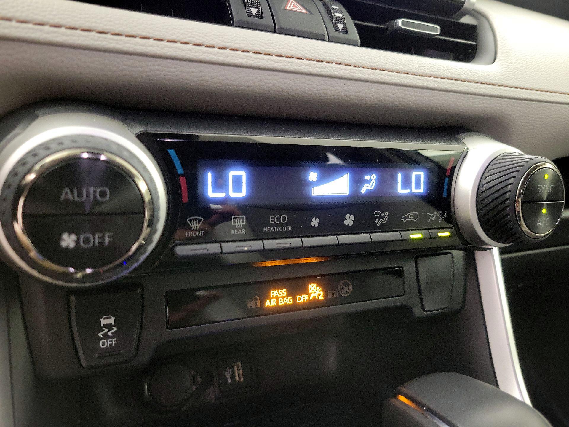 Thumbnail: 2025 Toyota RAV4 - 16