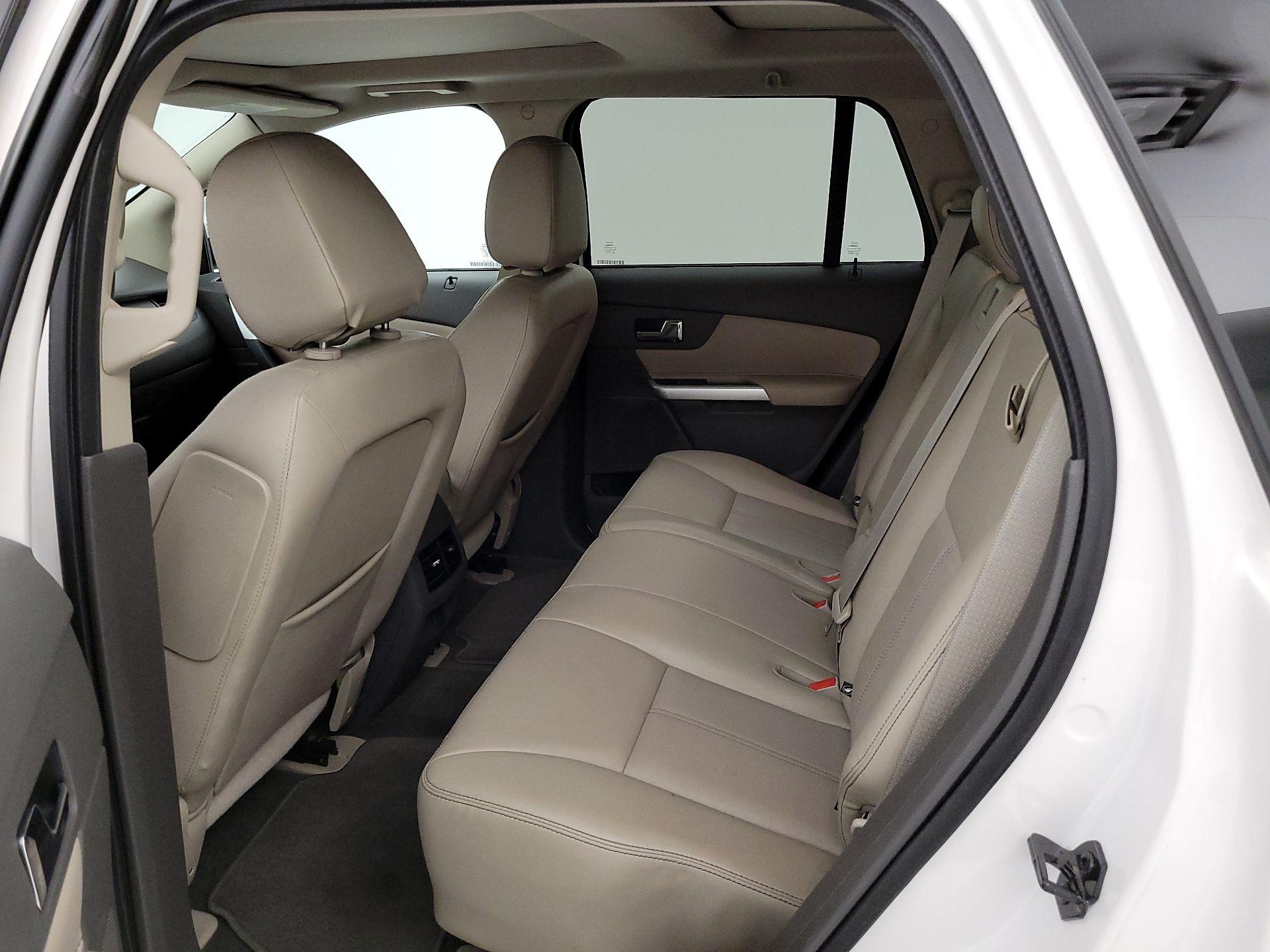 Thumbnail: 2013 Ford Edge - 19