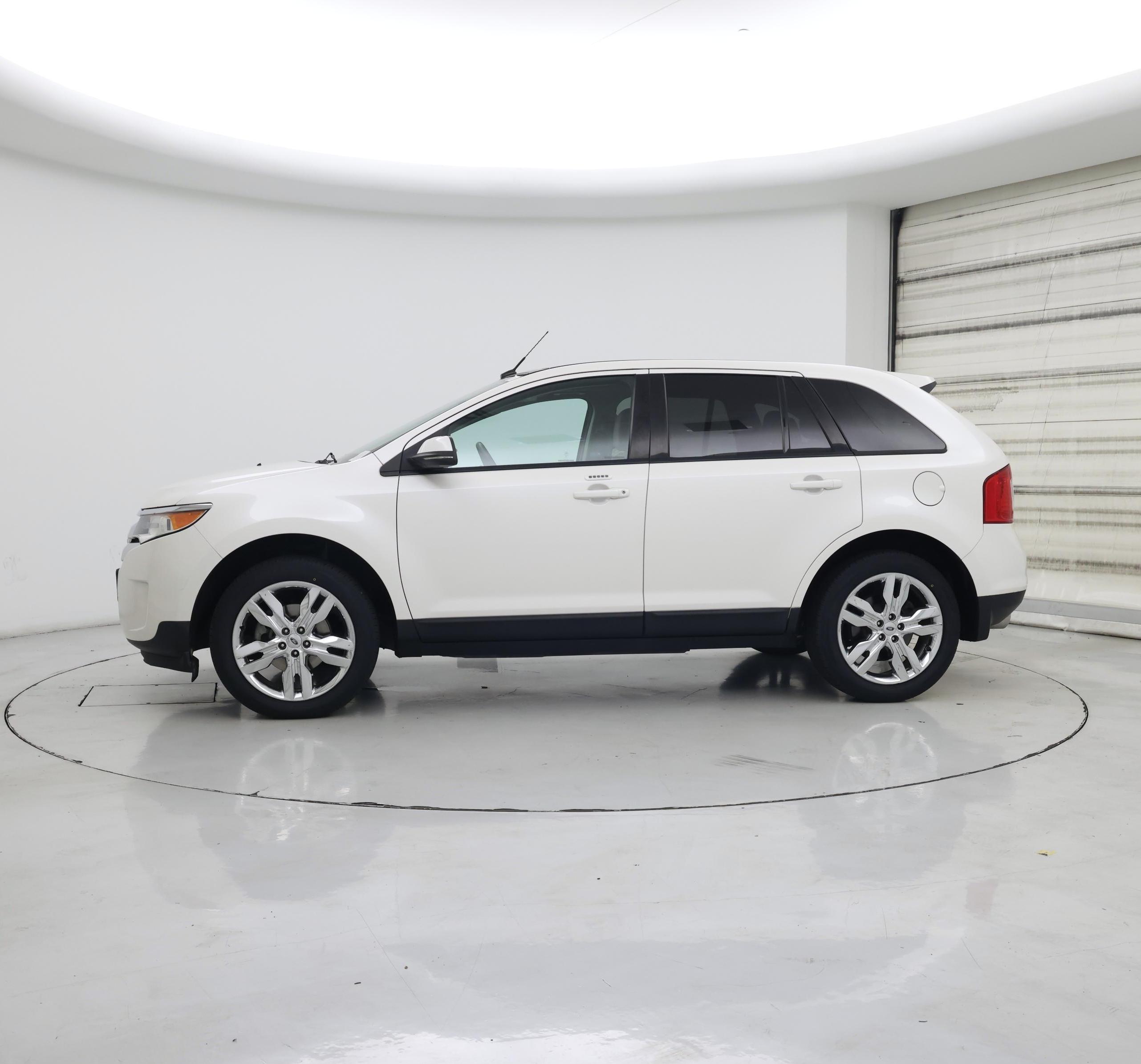 Thumbnail: 2013 Ford Edge - 3