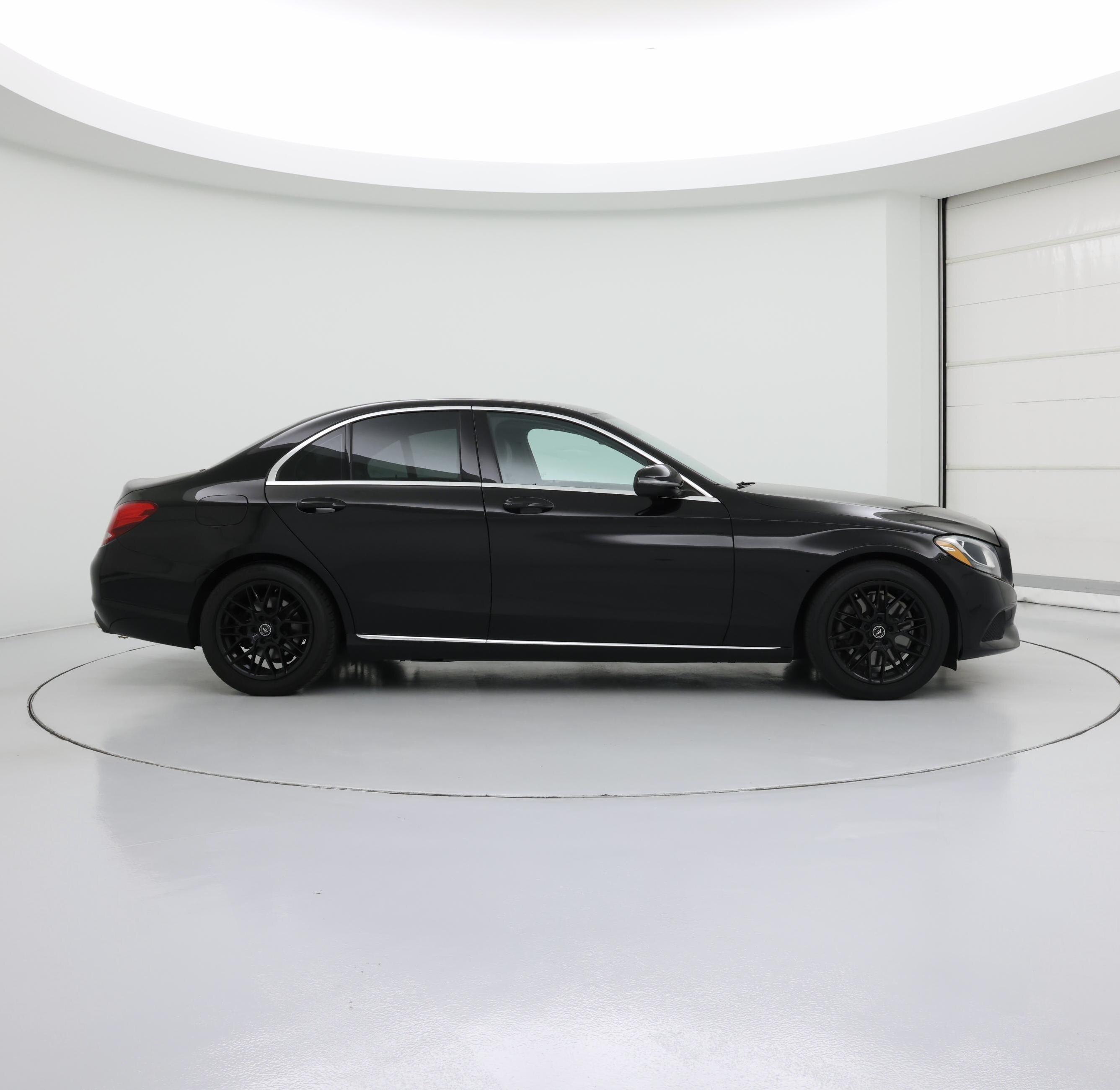 Thumbnail: 2017 Mercedes-Benz C-Class - 7